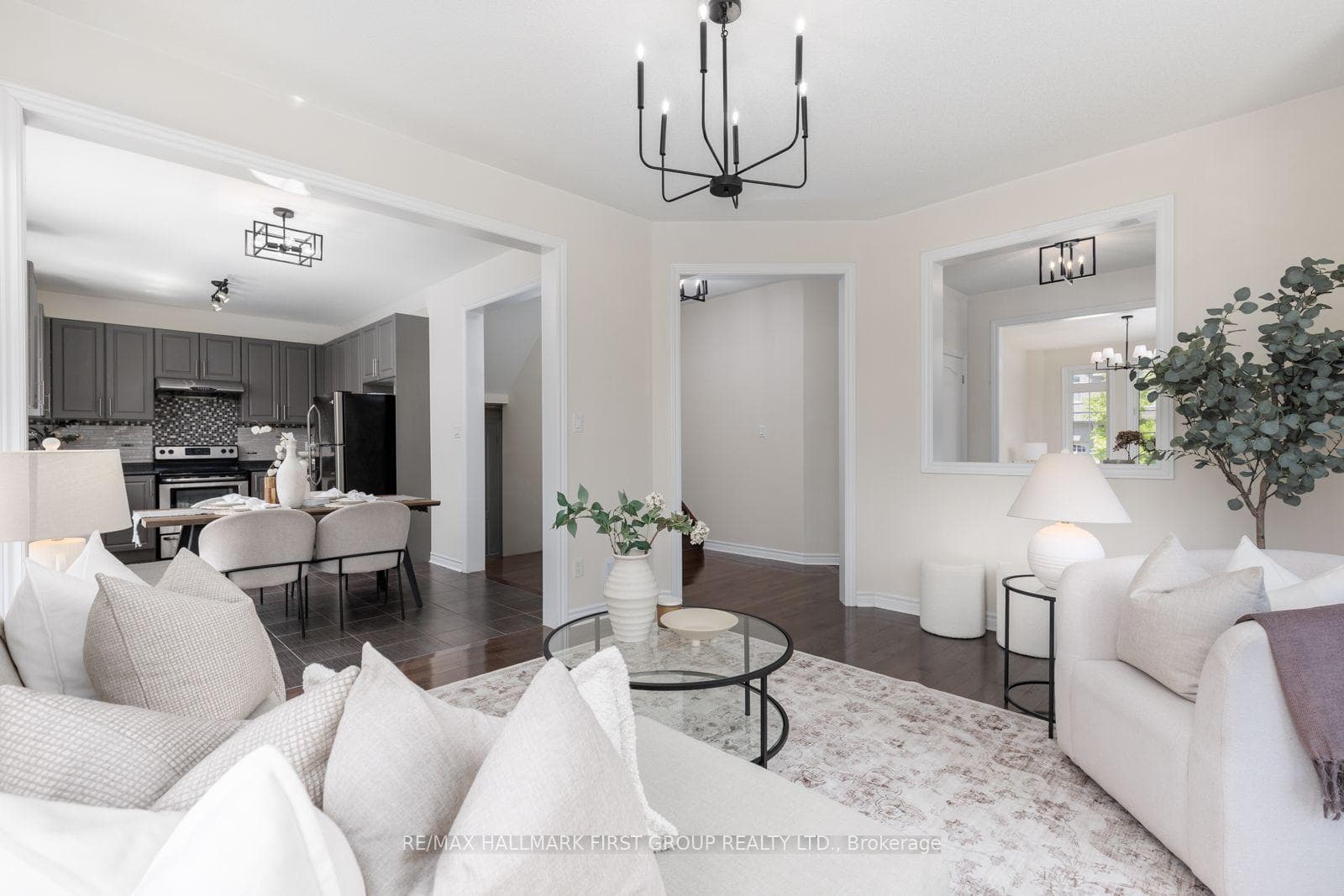 1 Cale Avenue photo 13