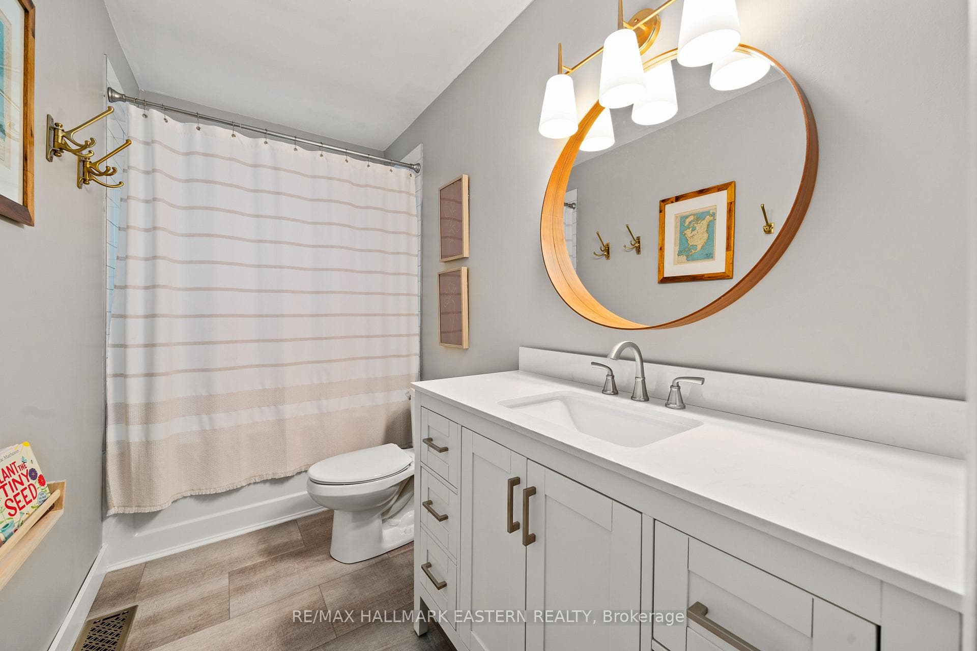 Main floor bathroom