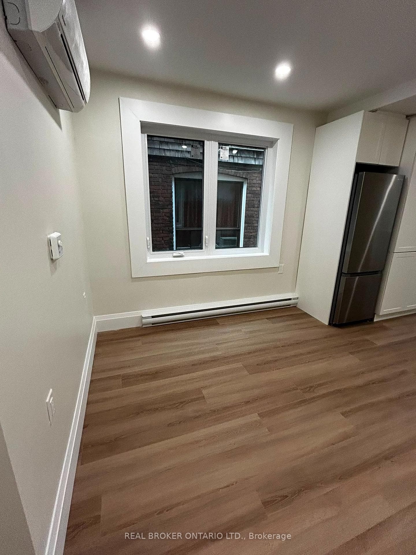 659 Vaughan Road Unit 2 photo 7
