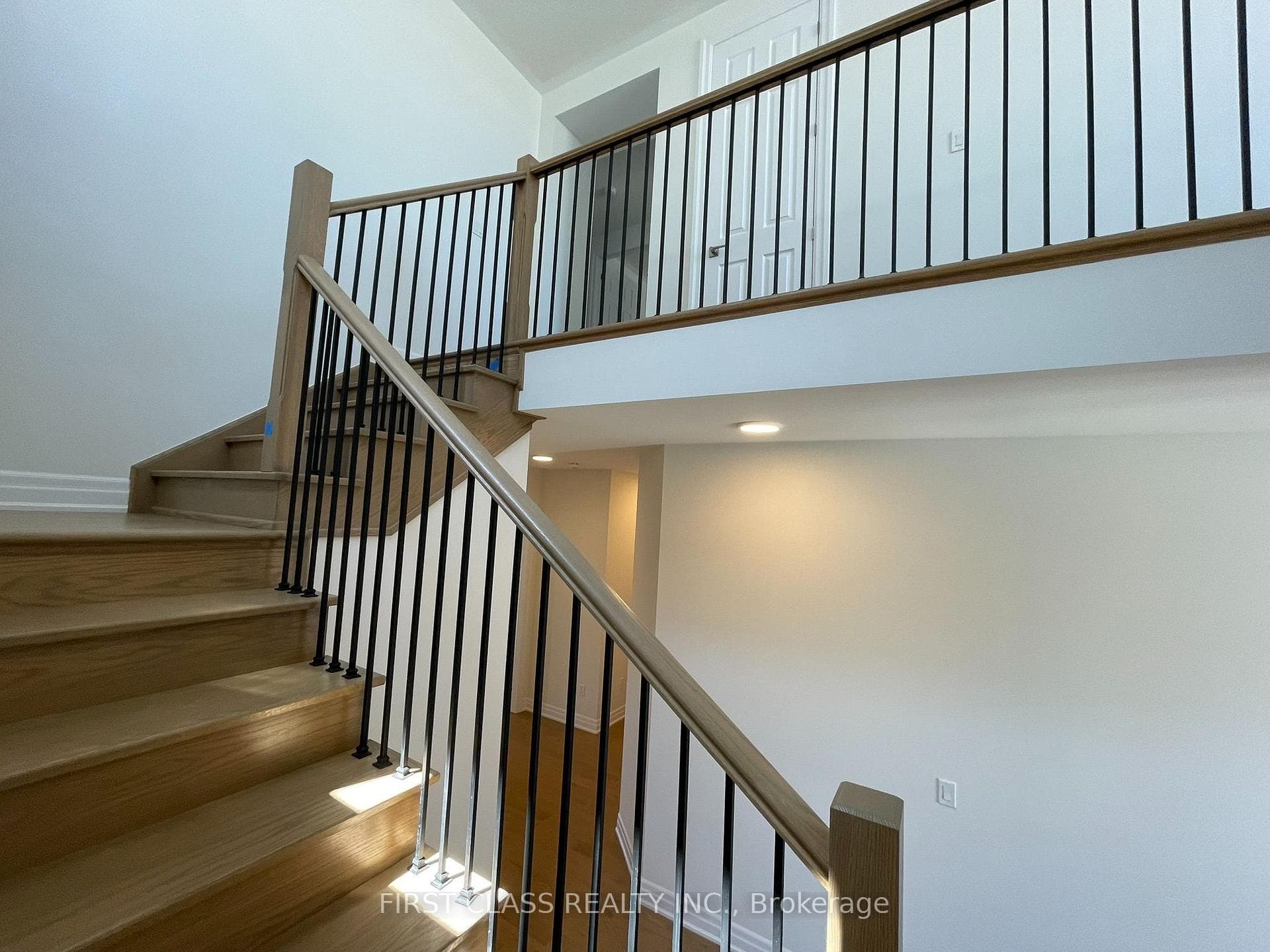 68 Thomas Smith Street photo 21