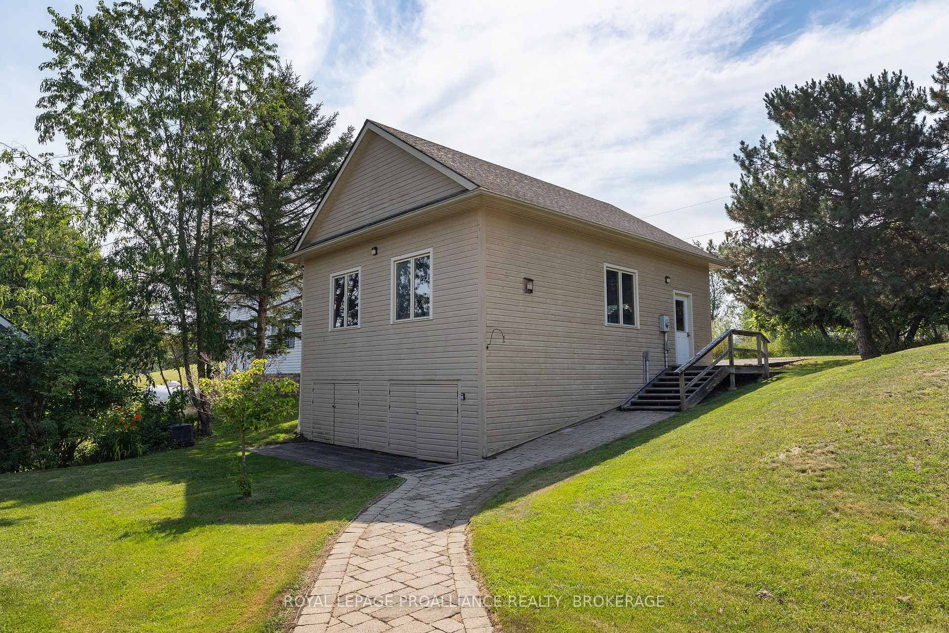 31 Leavis Shores N/A photo 8