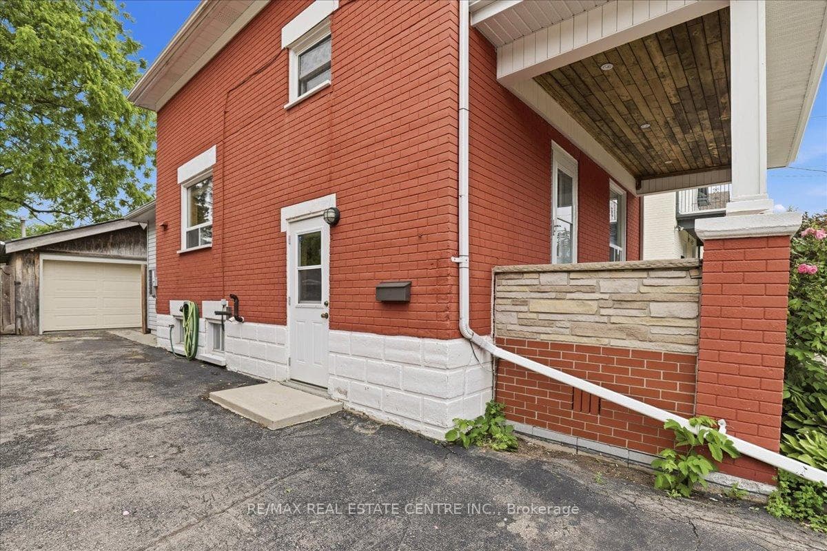 140 Peter Street photo 33