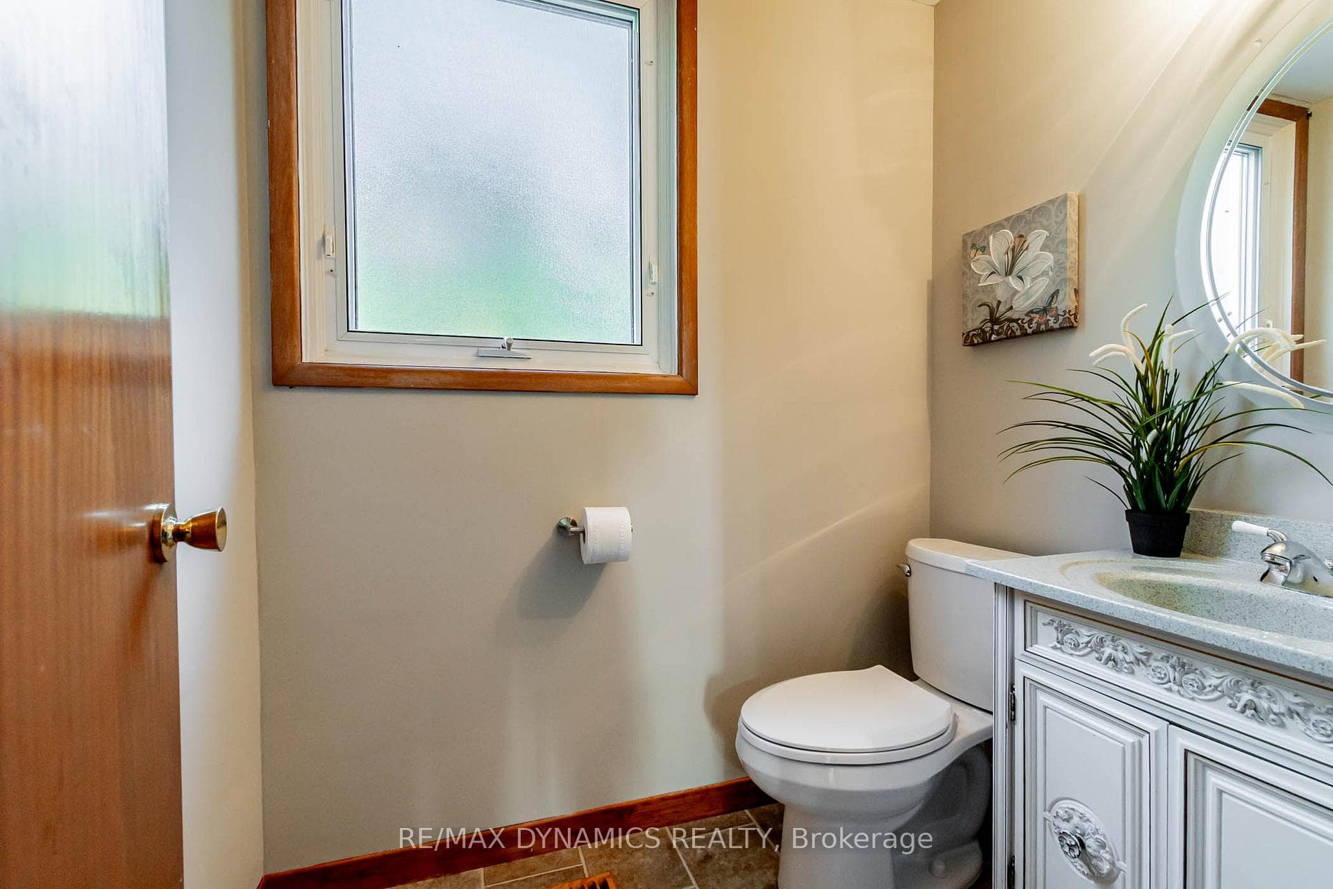 27 Lawrence Drive photo 12