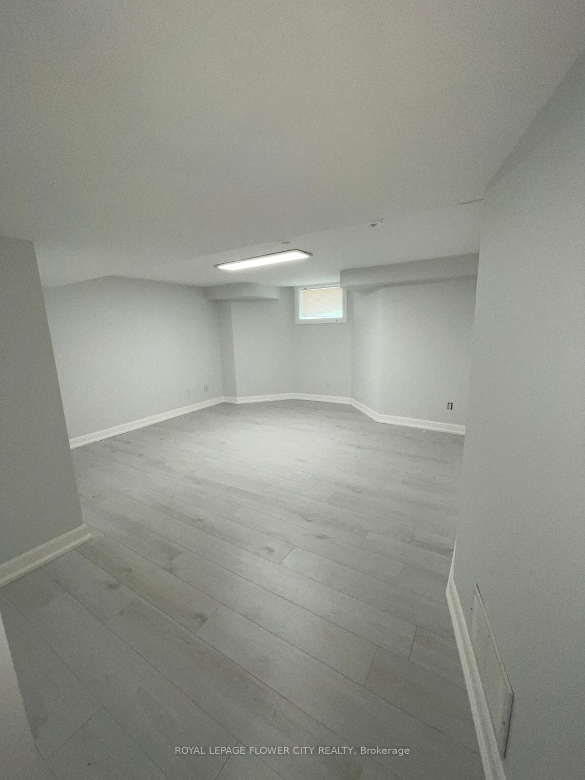18 Reuben Avenue Unit Lwr Lvl photo 2
