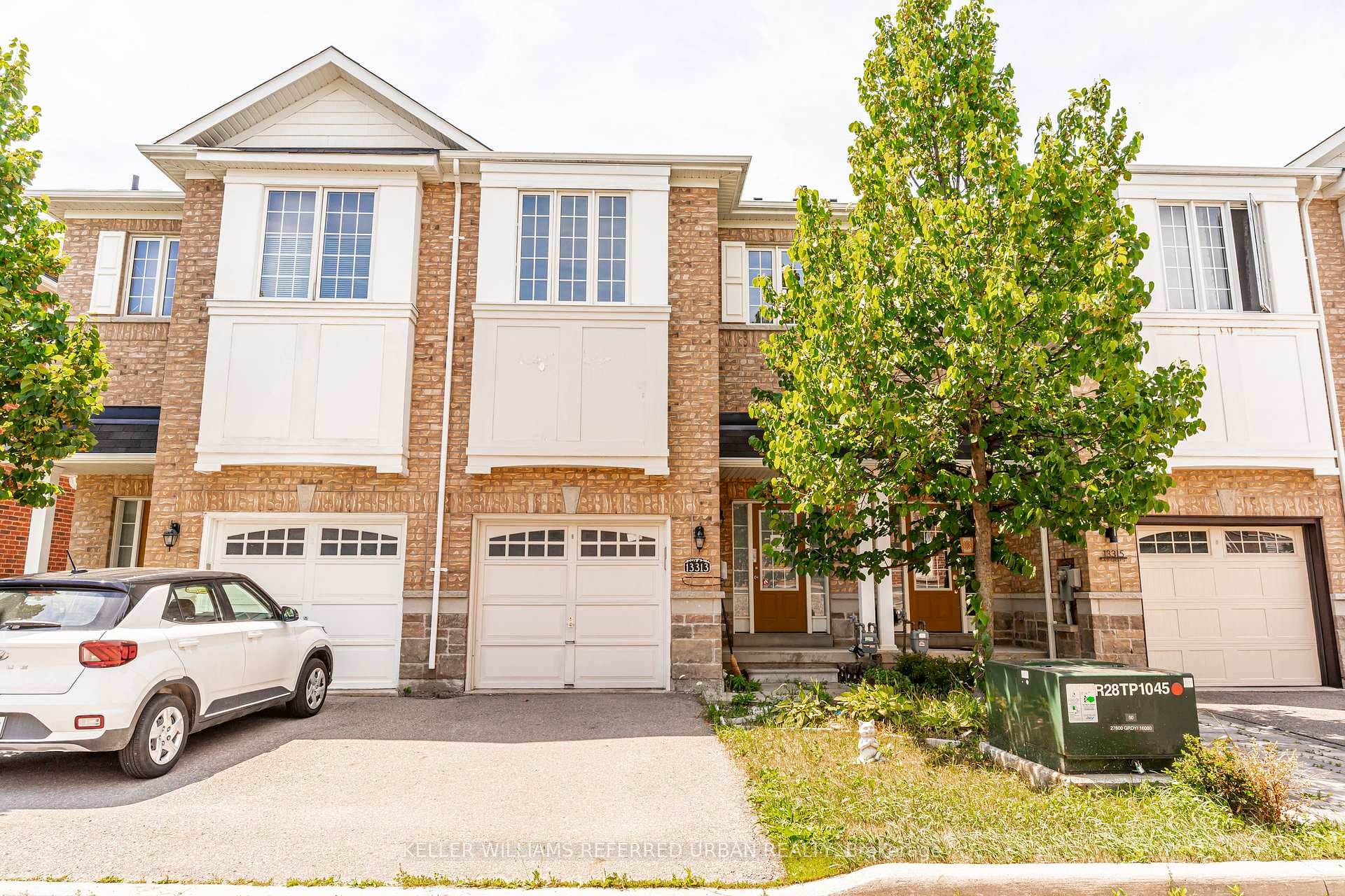 13313 Bathurst Street photo 3