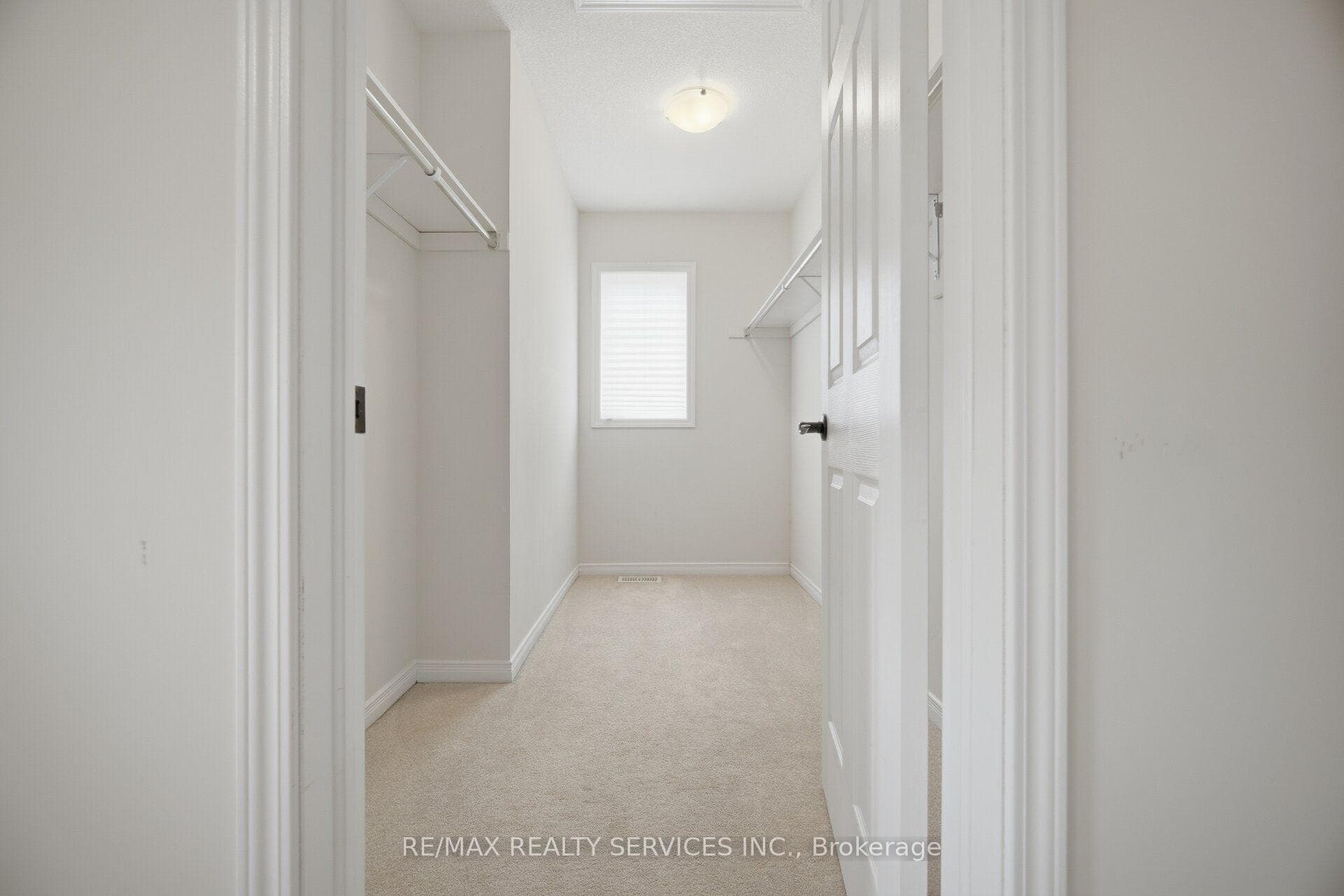 144 Baffin Crescent photo 30