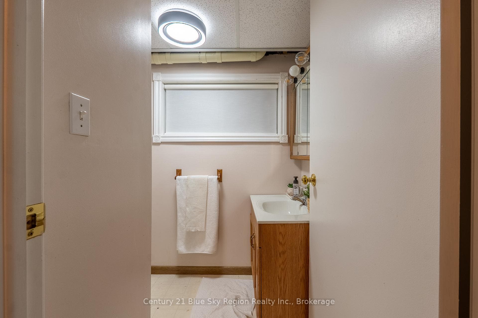 2 Gregory Drive photo 35