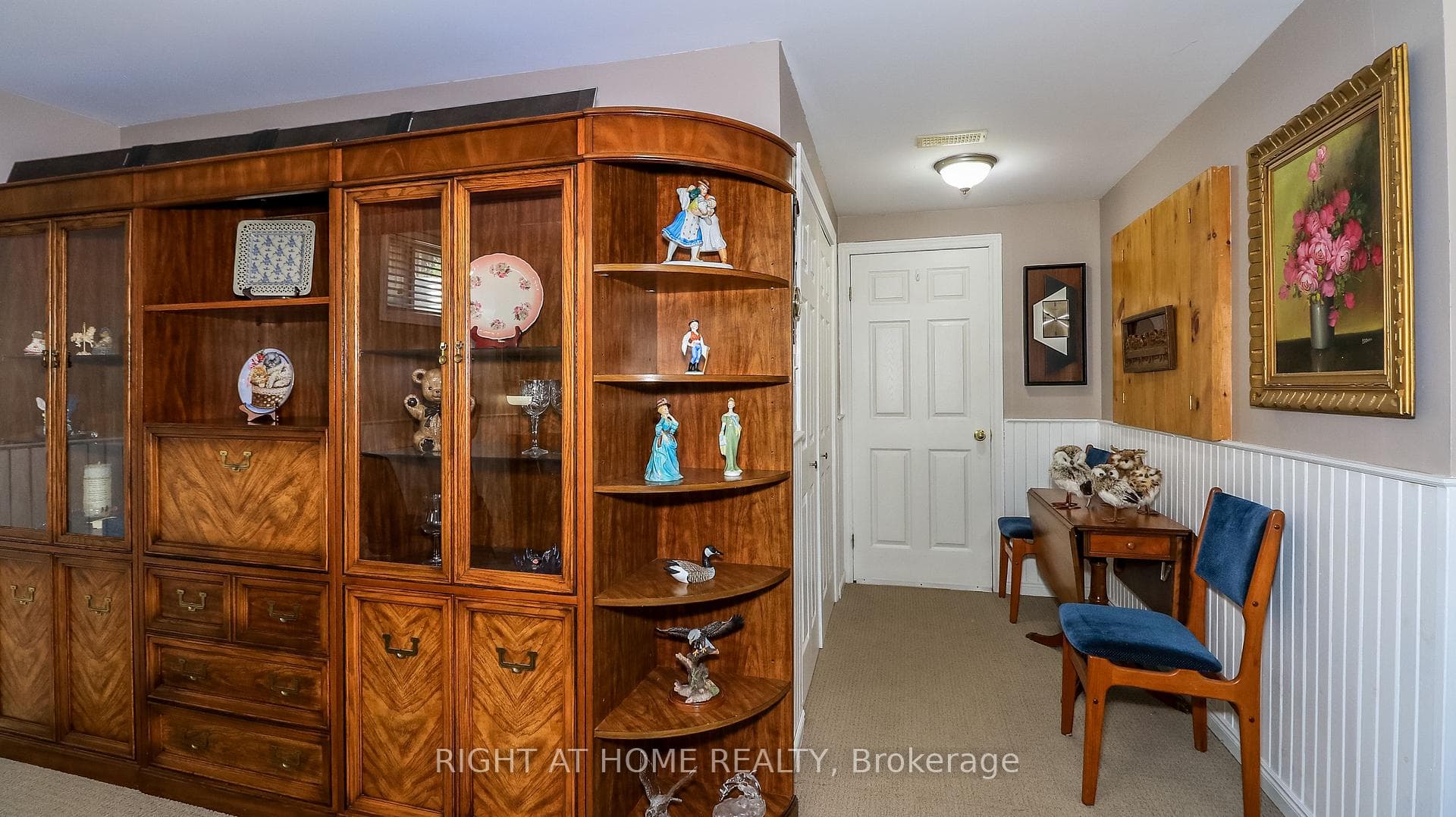 Lots of storage & Cold Room