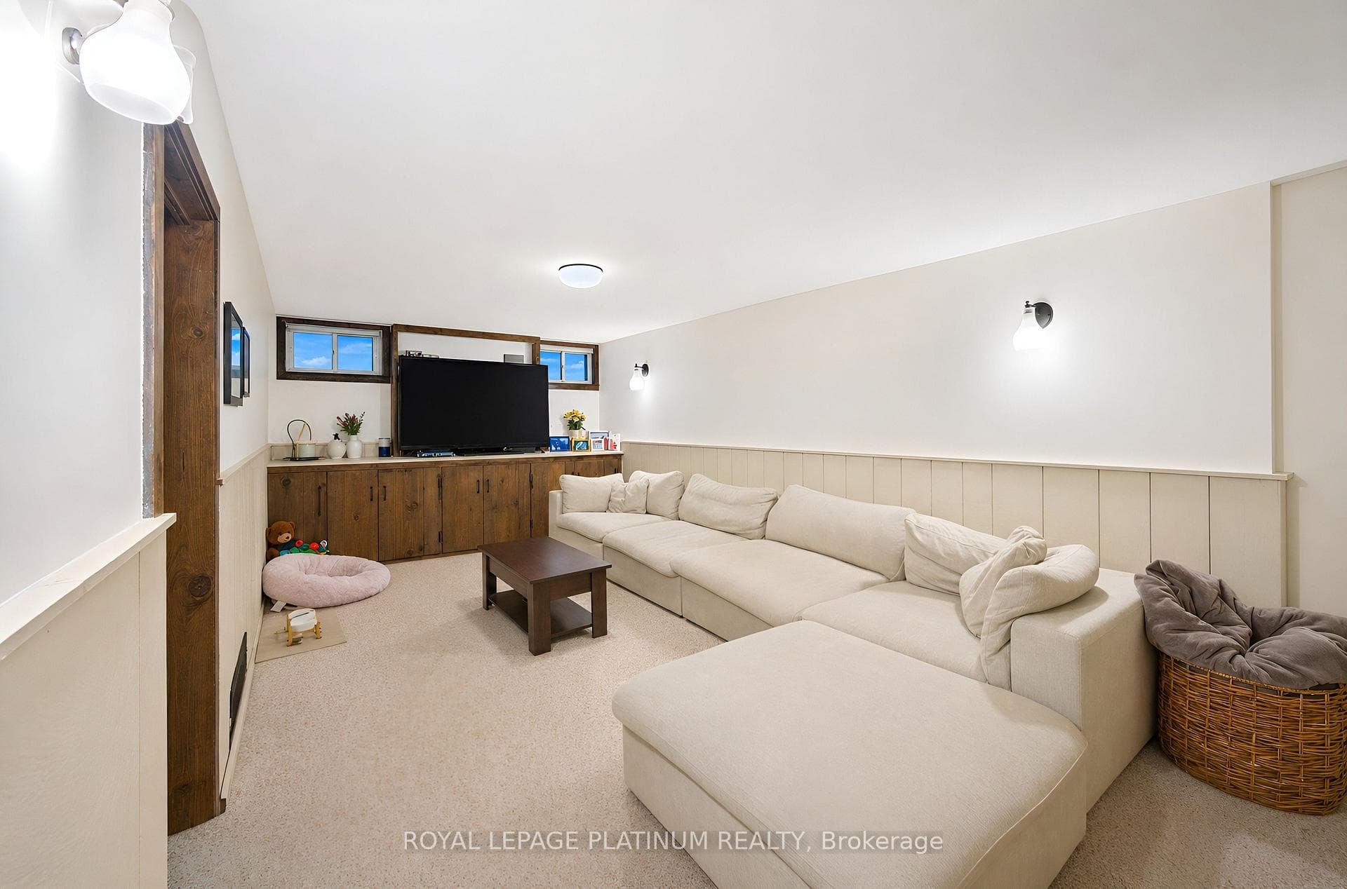 47 PARKVIEW Place photo 39