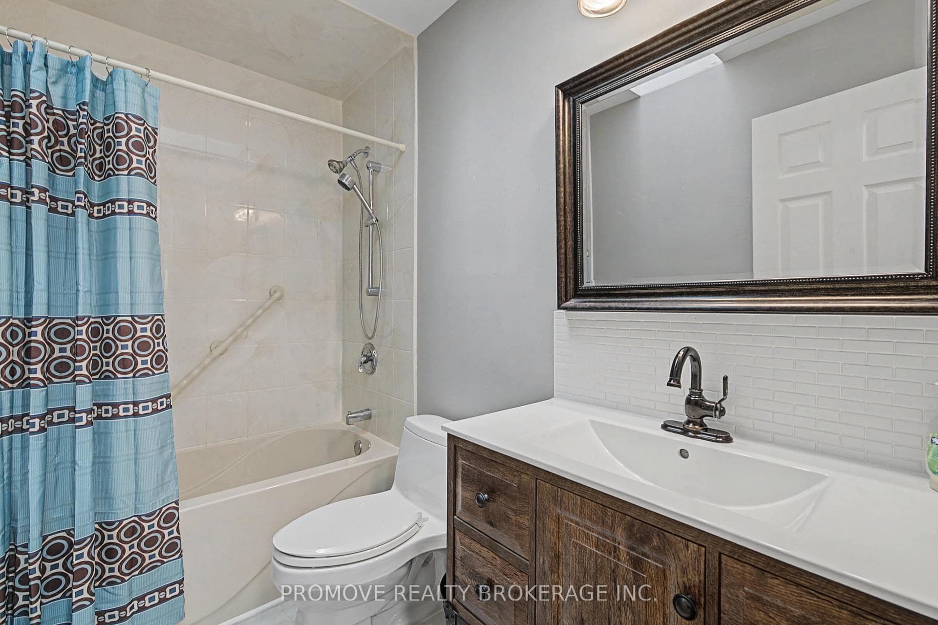 114 Dovercliffe Road photo 3