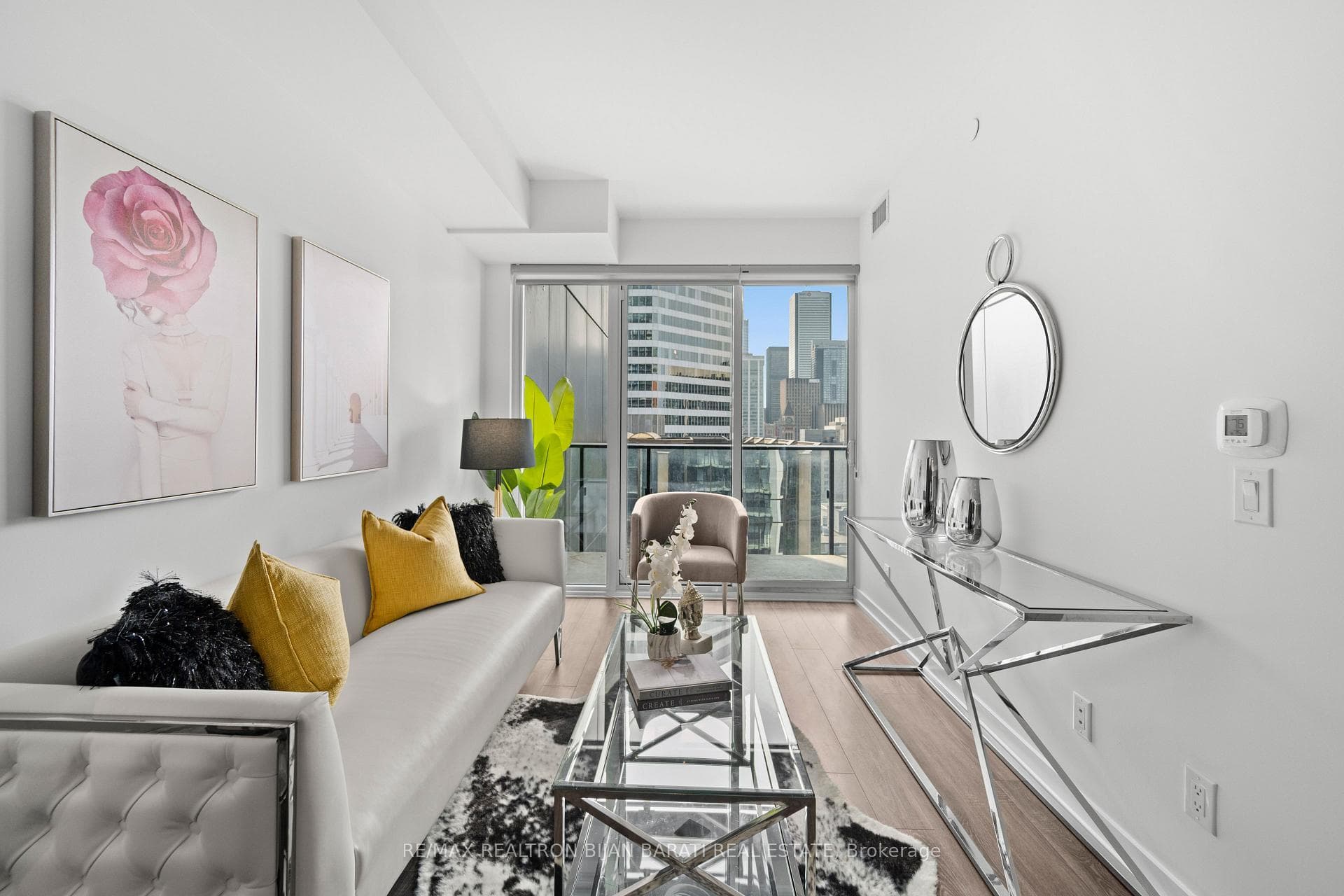 20 Edward Street Unit 1608 photo 9