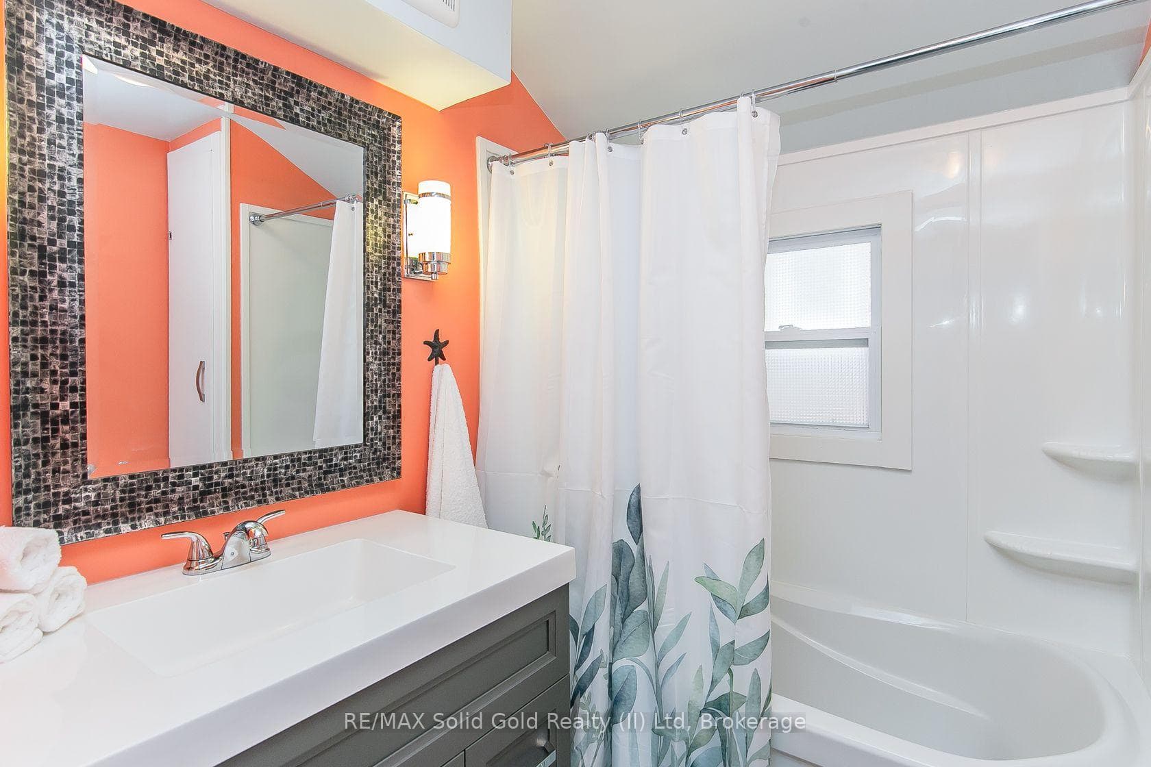 42 Guelph Street photo 25