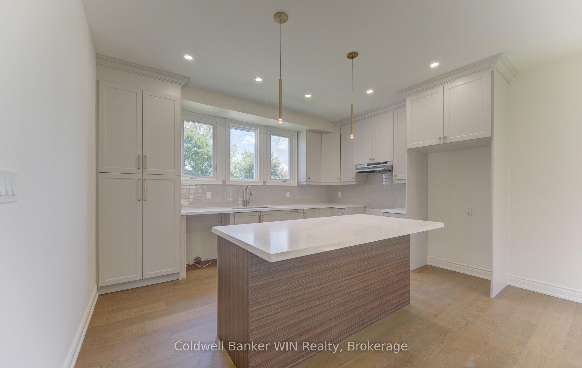 641 Martin Street photo 17