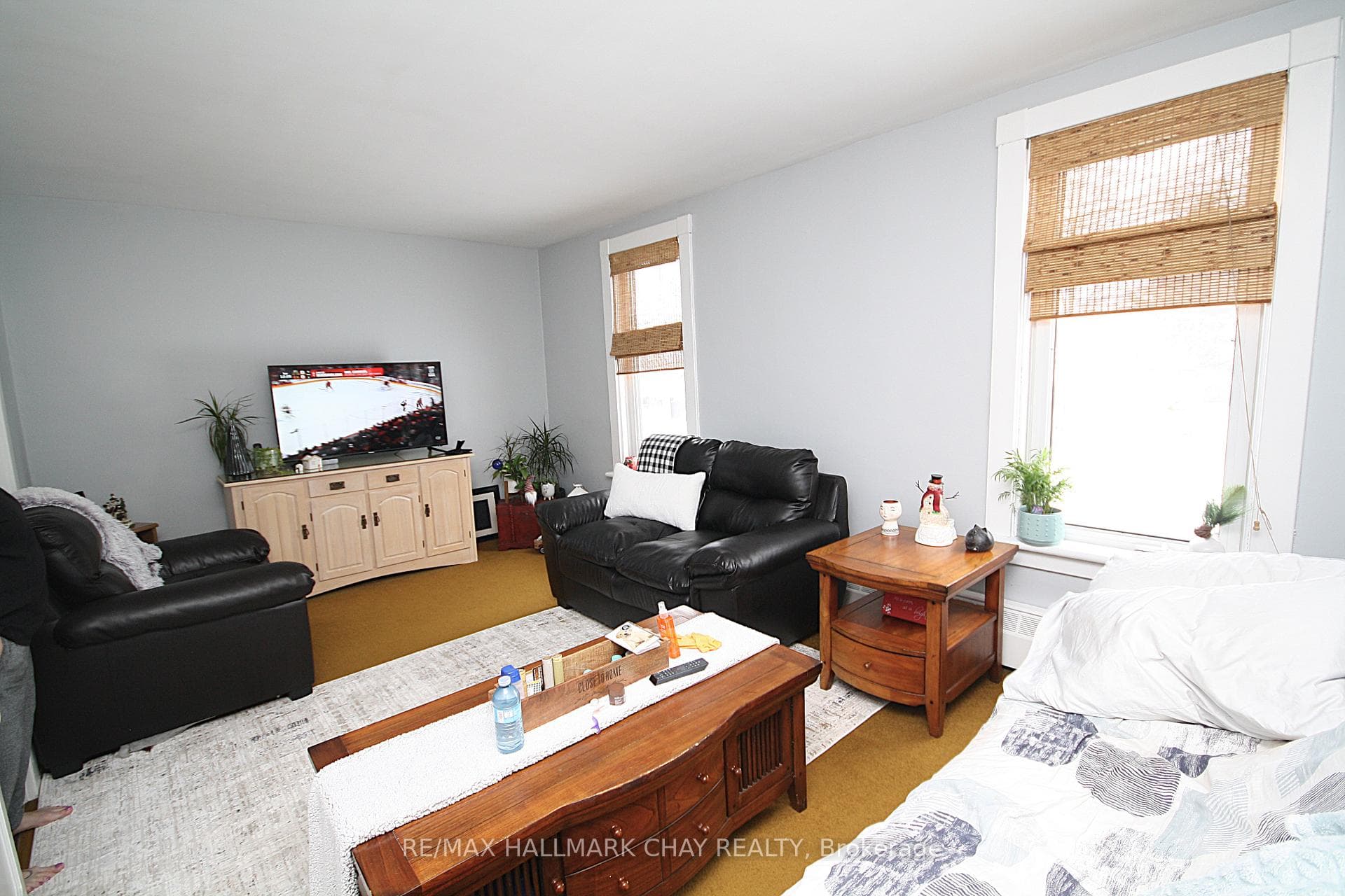 12 SHAW Street photo 8
