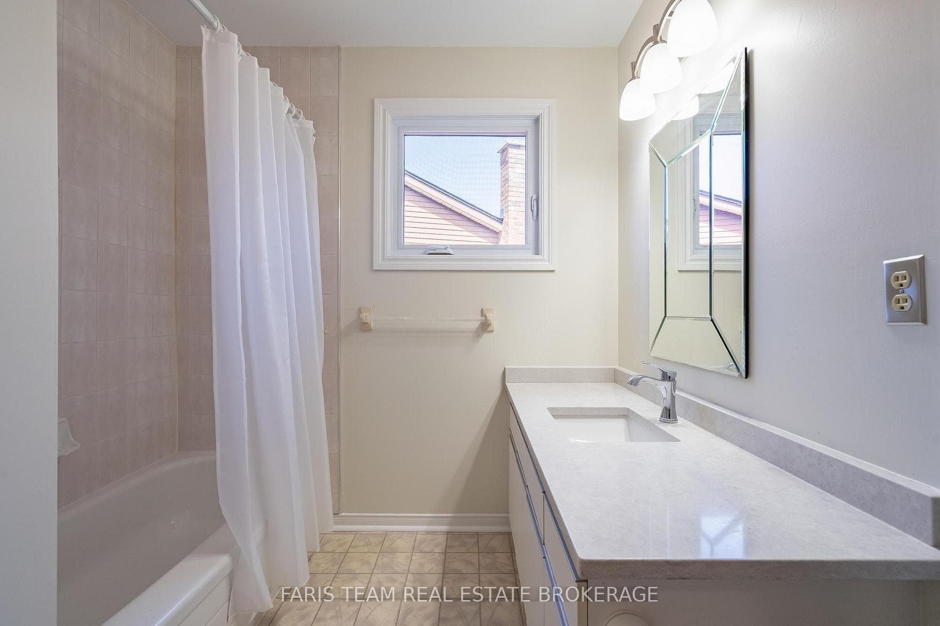 93 Riverview Road photo 17