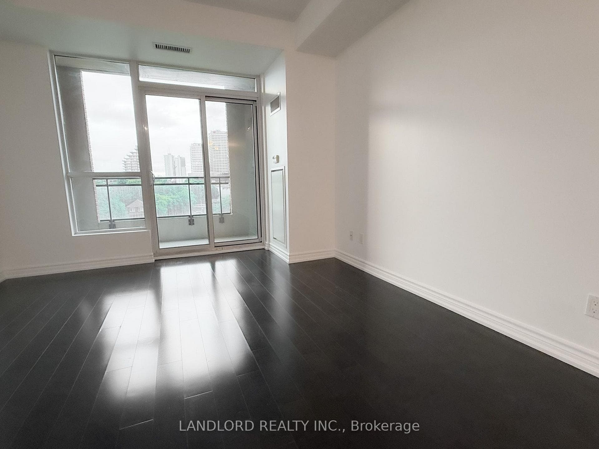 23 Glebe Road Unit 521 photo 9