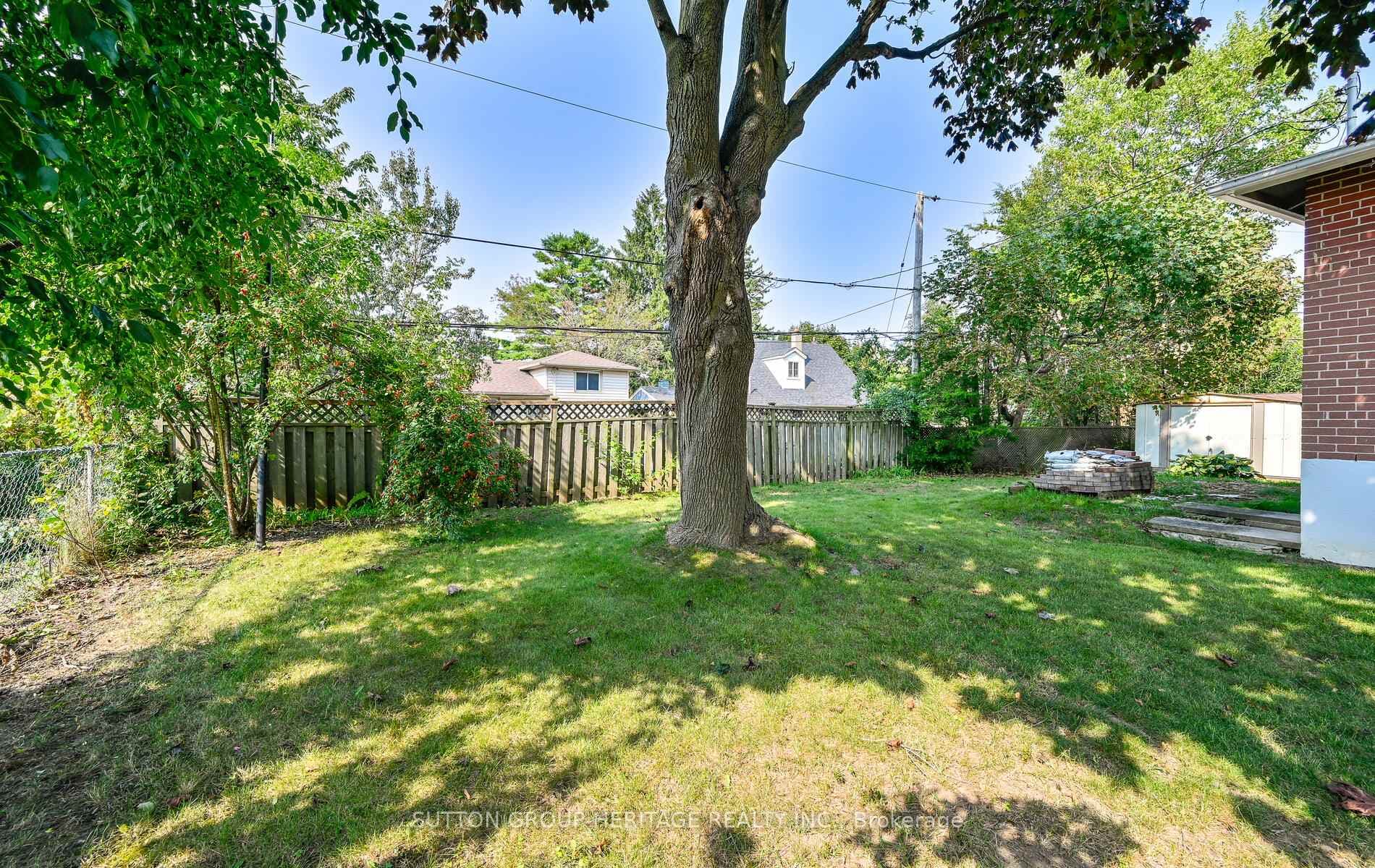 858 Chapleau Drive photo 21