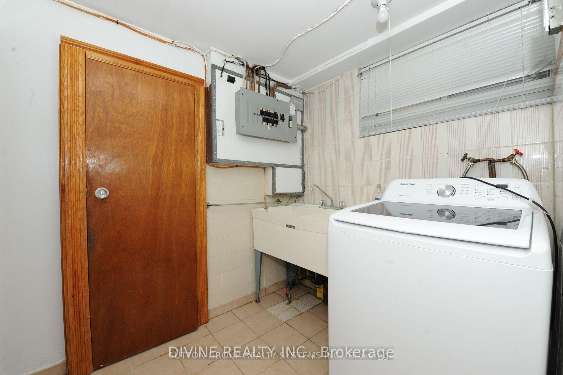 353 Hopewell Avenue photo 15