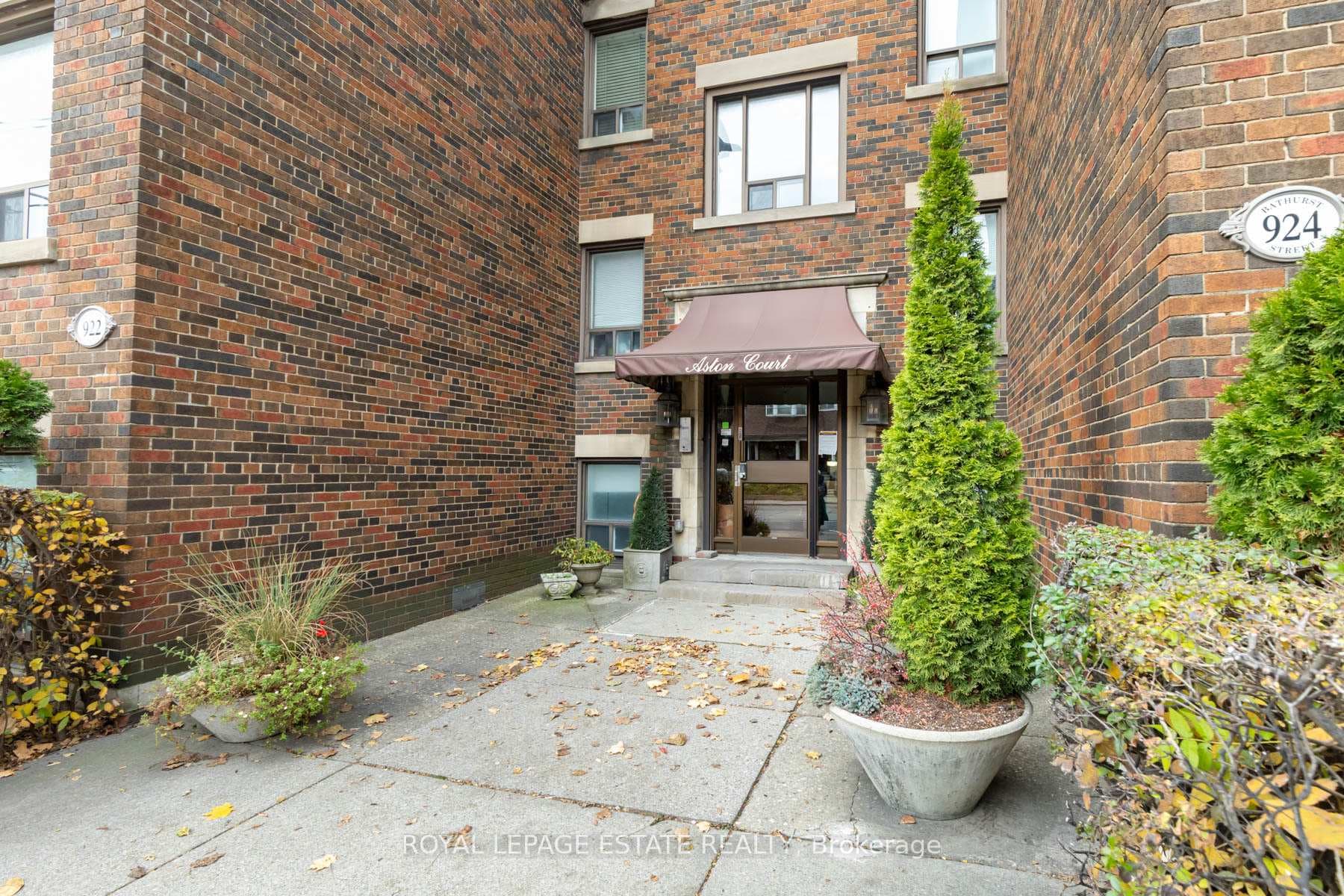 922 Bathurst Street Unit 8 photo 22