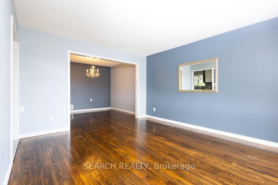62 Dantek Court photo 4