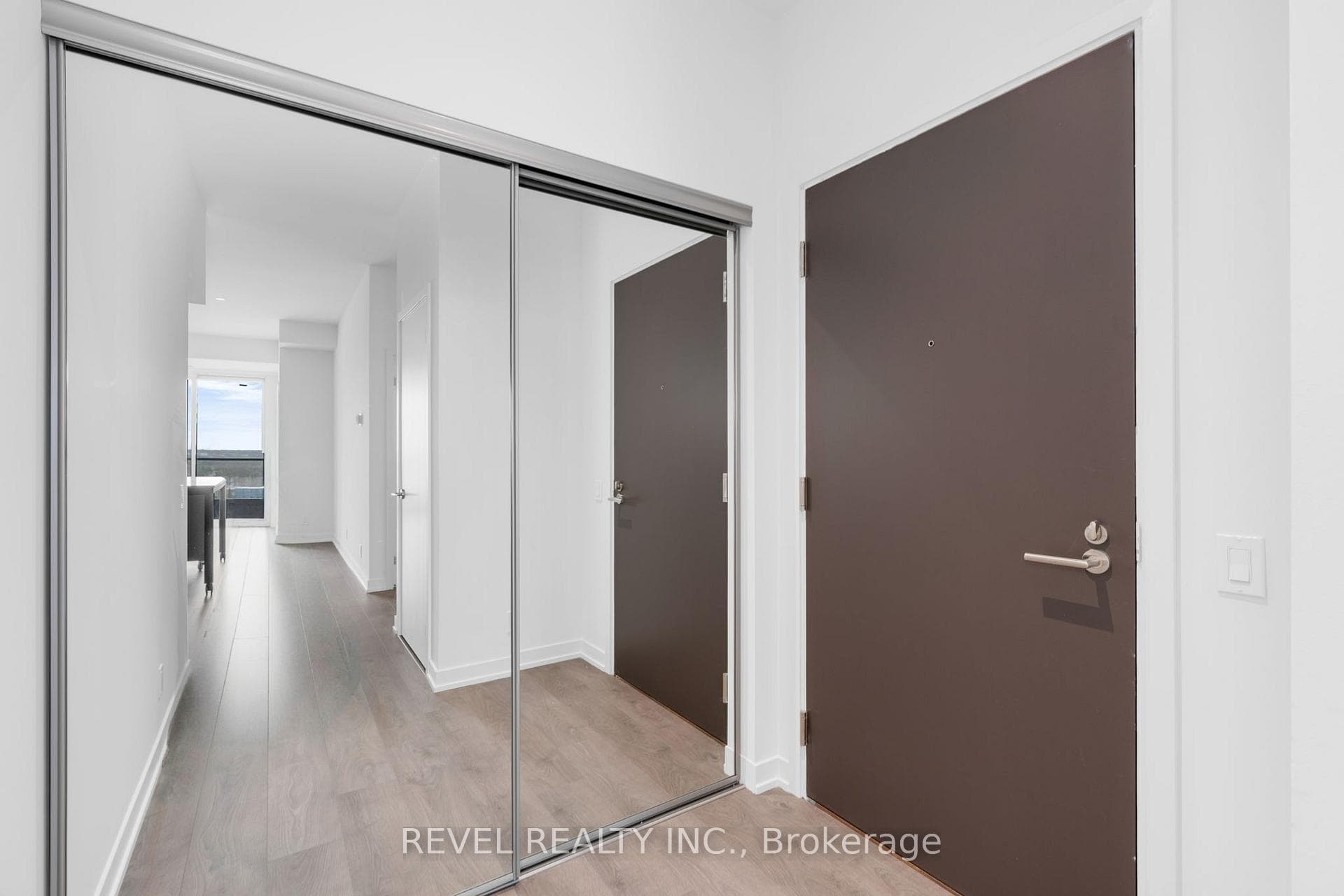 39 Mary Street Unit 1012 photo 9