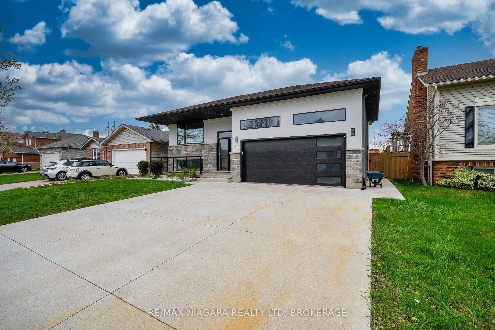 33 West Farmington Drive photo 2