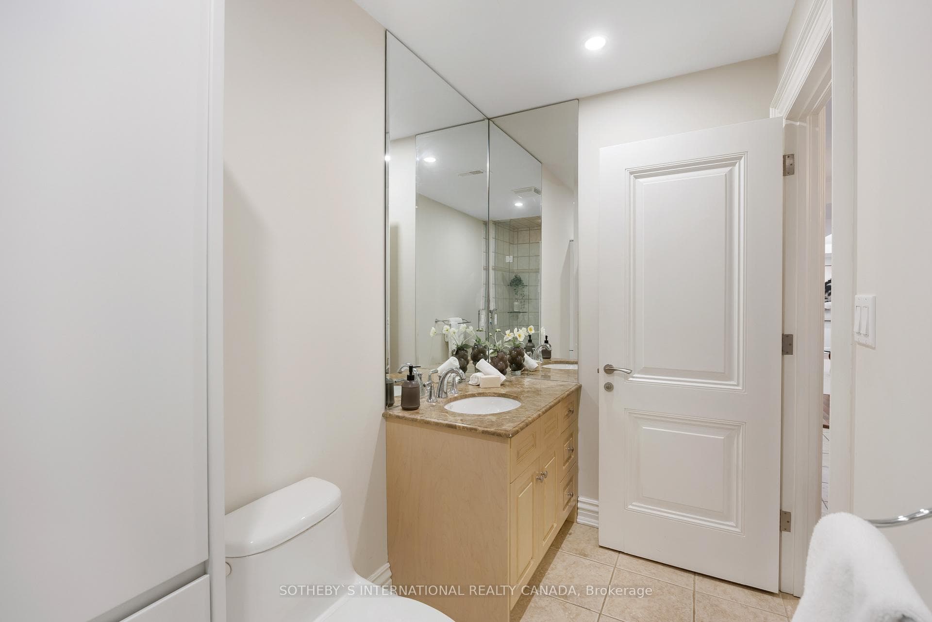 48 Hartfield Road photo 37