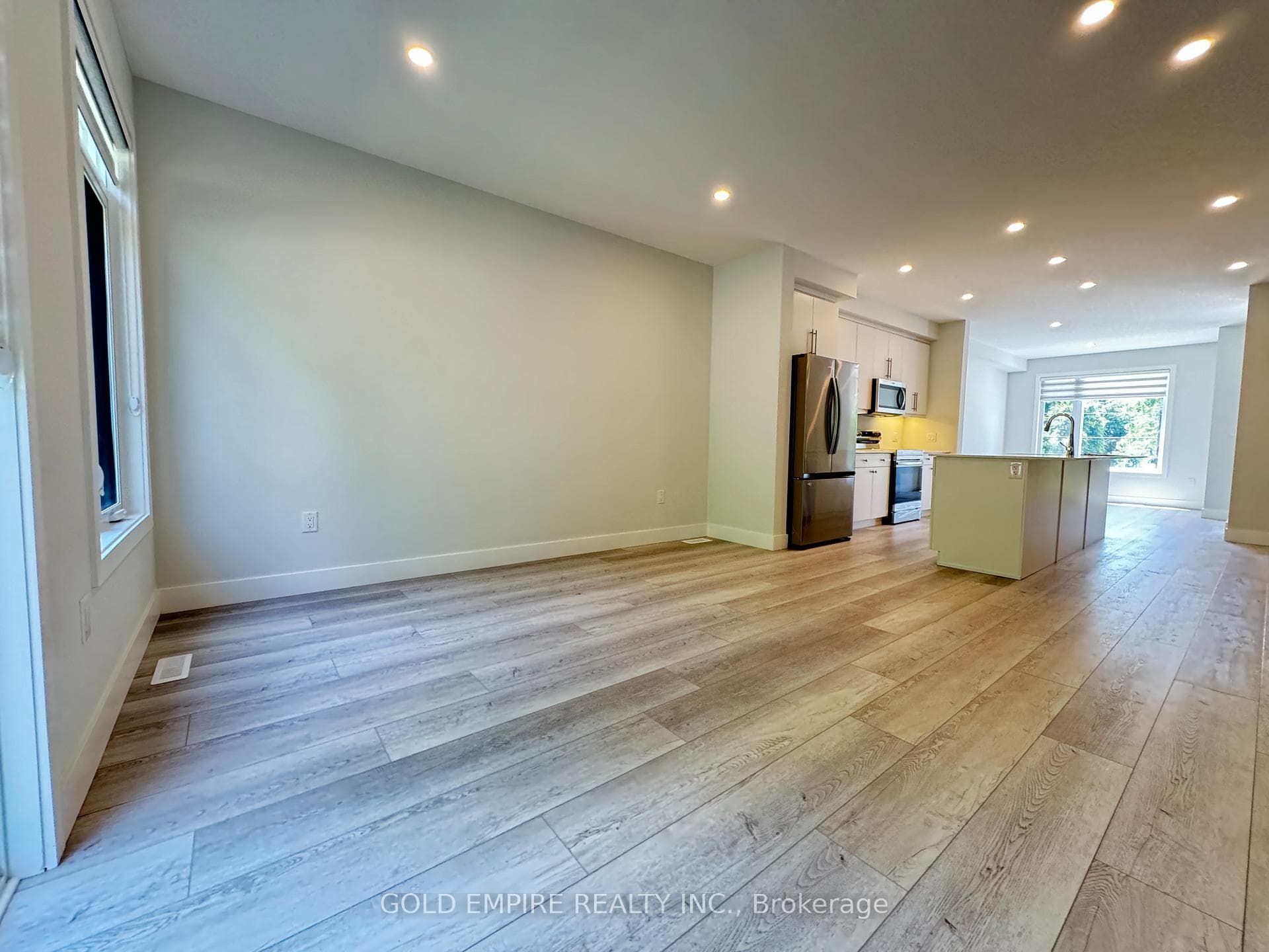 990 Deveron Crescent Unit 47 photo 14