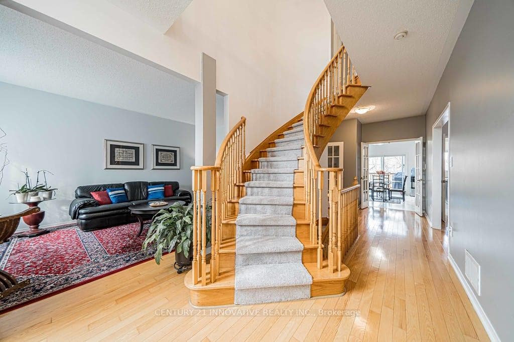 109 Gartshore Drive photo 6
