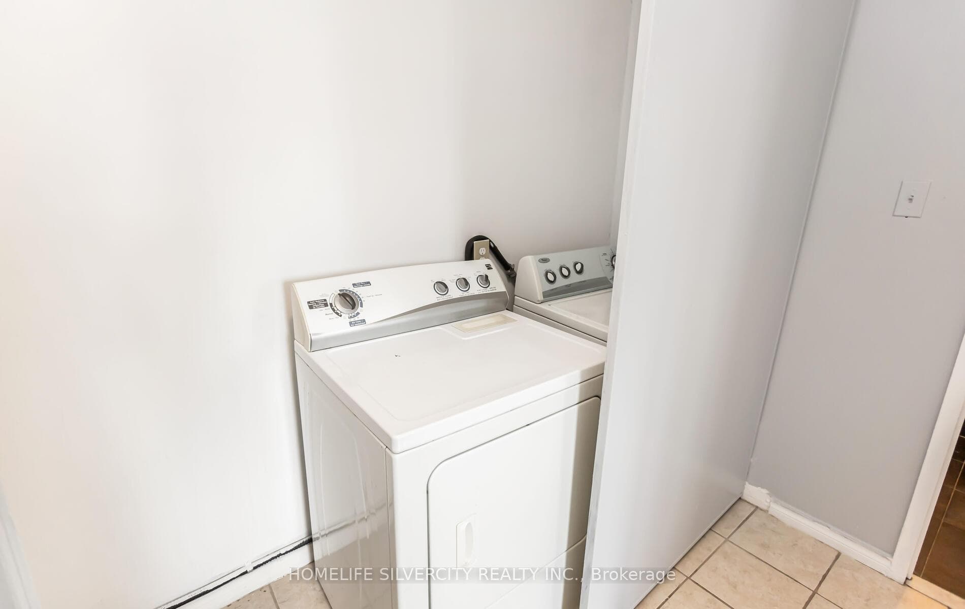 50 Lotherton Parkway Unit 208 photo 27