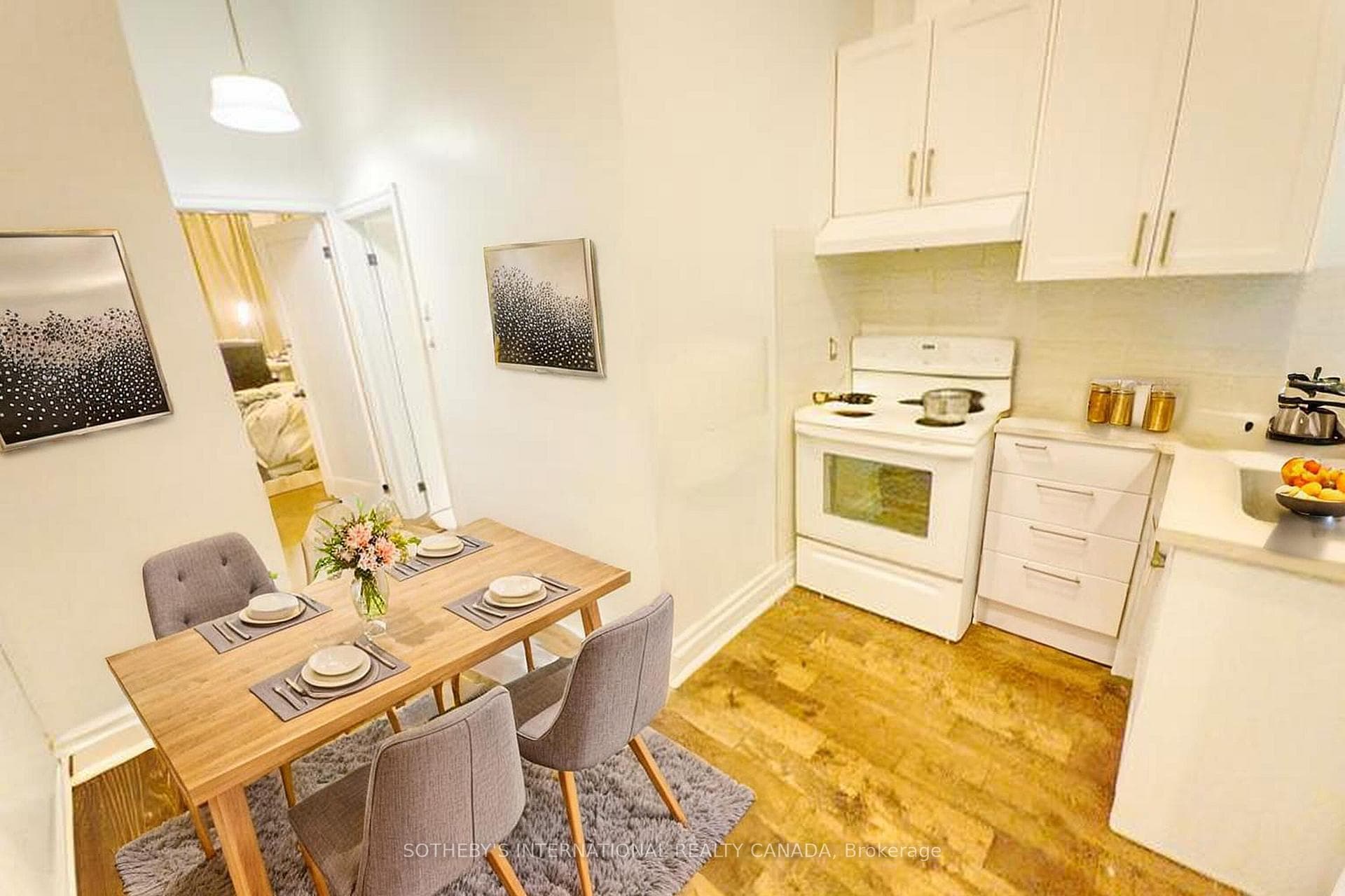 227 Beverley Street Unit 1 photo 7