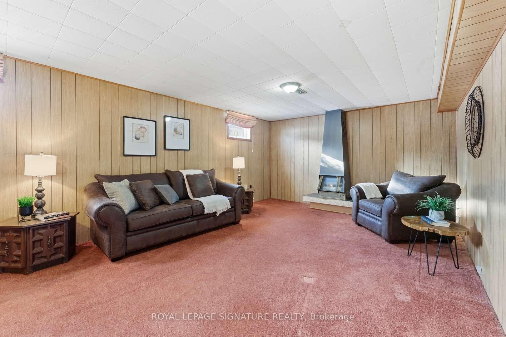 153 Lynnbrook Drive photo 20