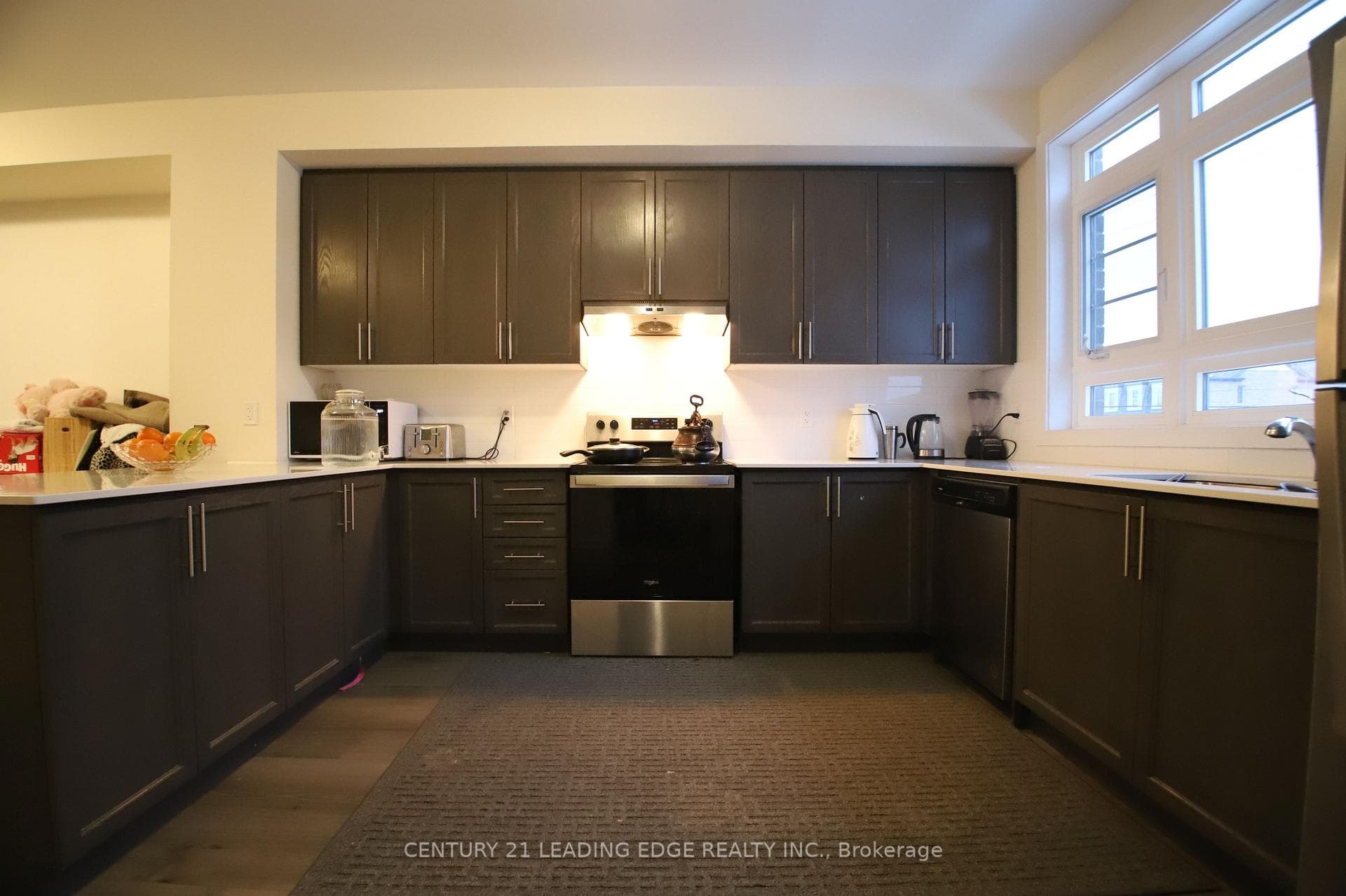 250 Finch Avenue Unit 211 photo 11