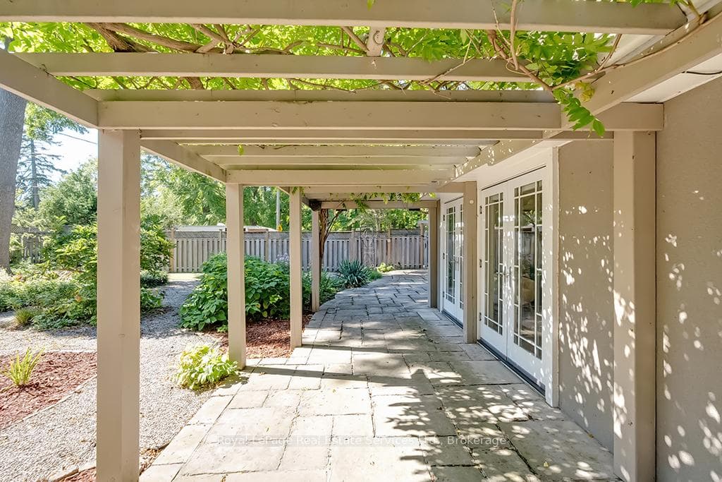 50 BURNET Street photo 39