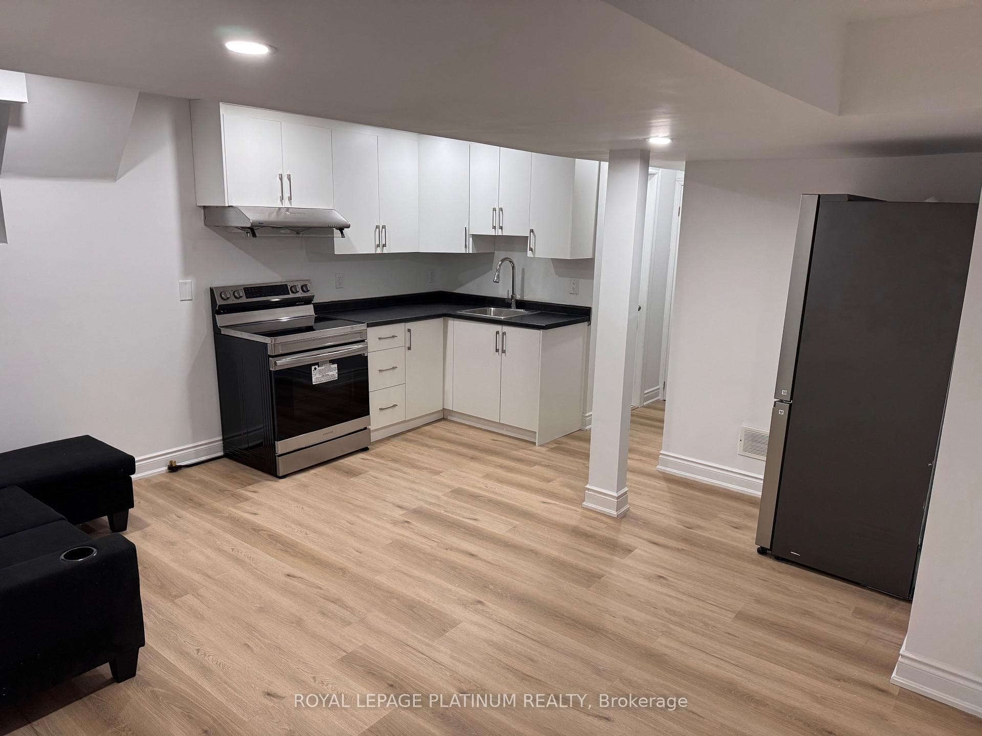 617 Windflower Crescent photo 5