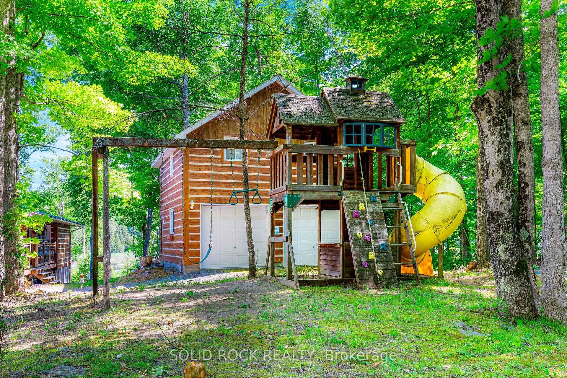 261 Lacourse Lane photo 7