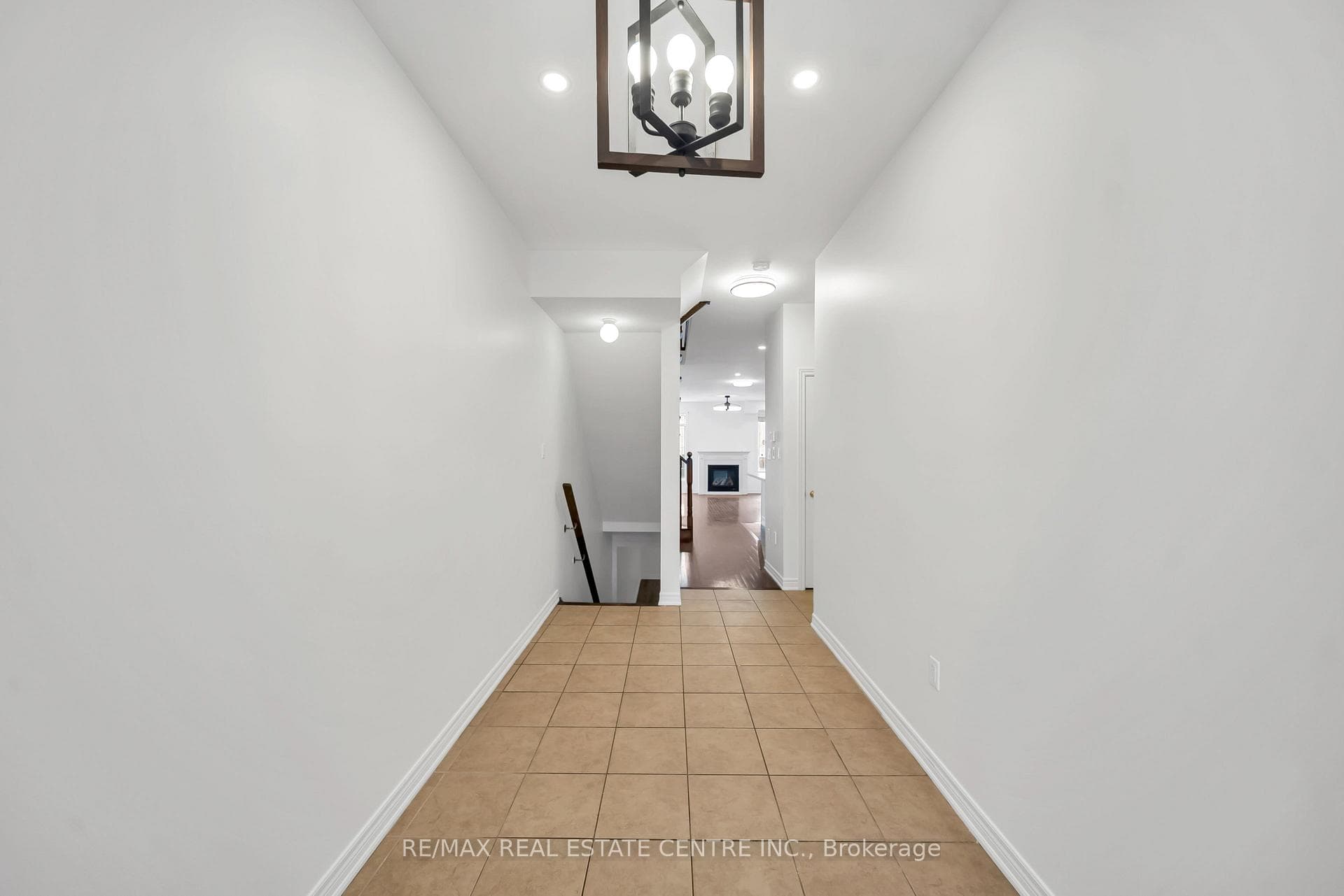 8 Munch Place photo 13