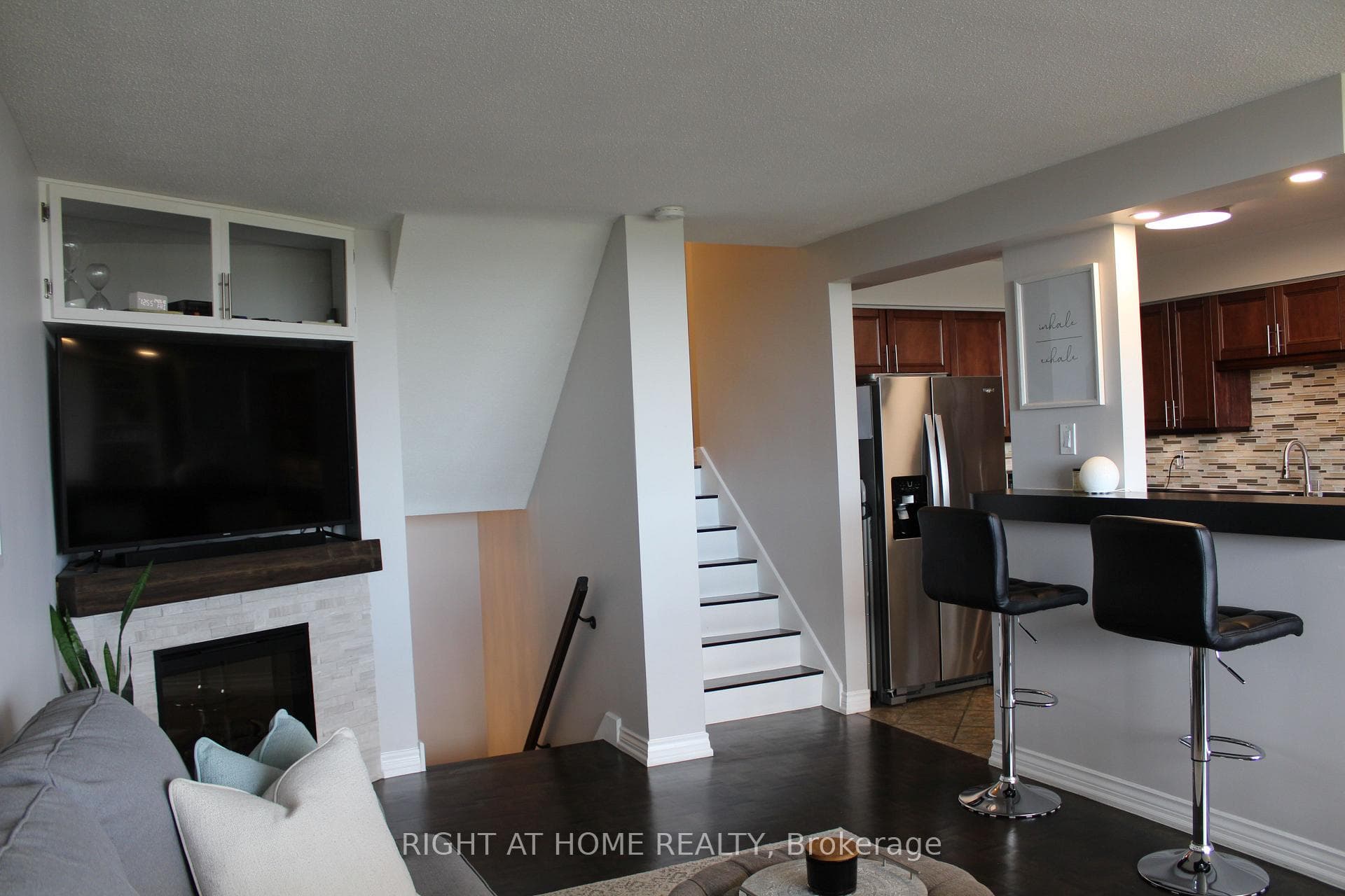 11 Wincott Drive Unit 1506 photo 11