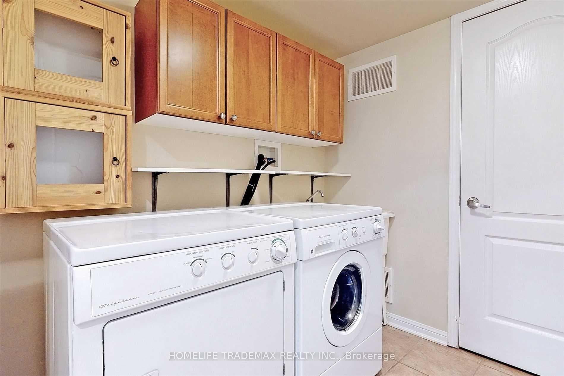 933 Hasselfeldt Heights photo 30