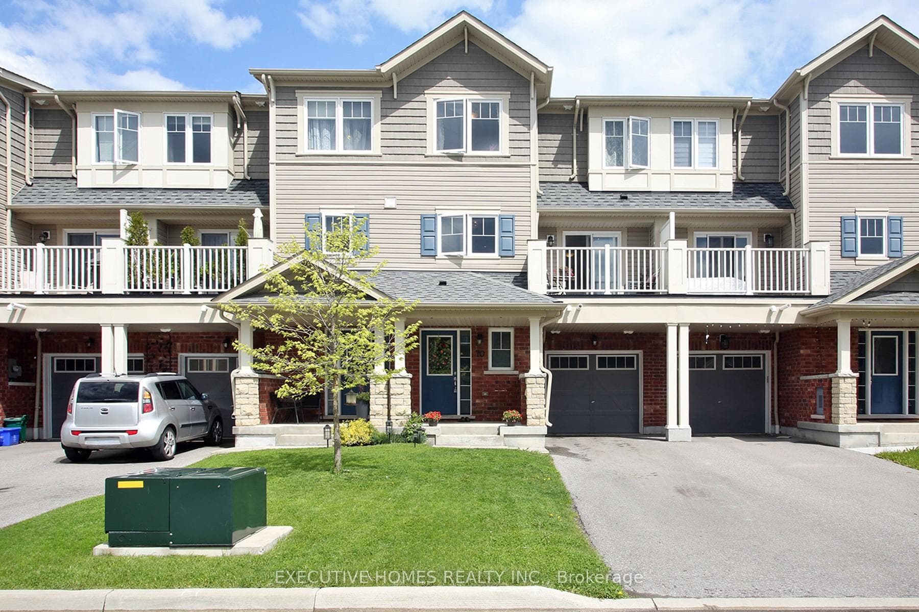 70 Nearco Crescent photo 1