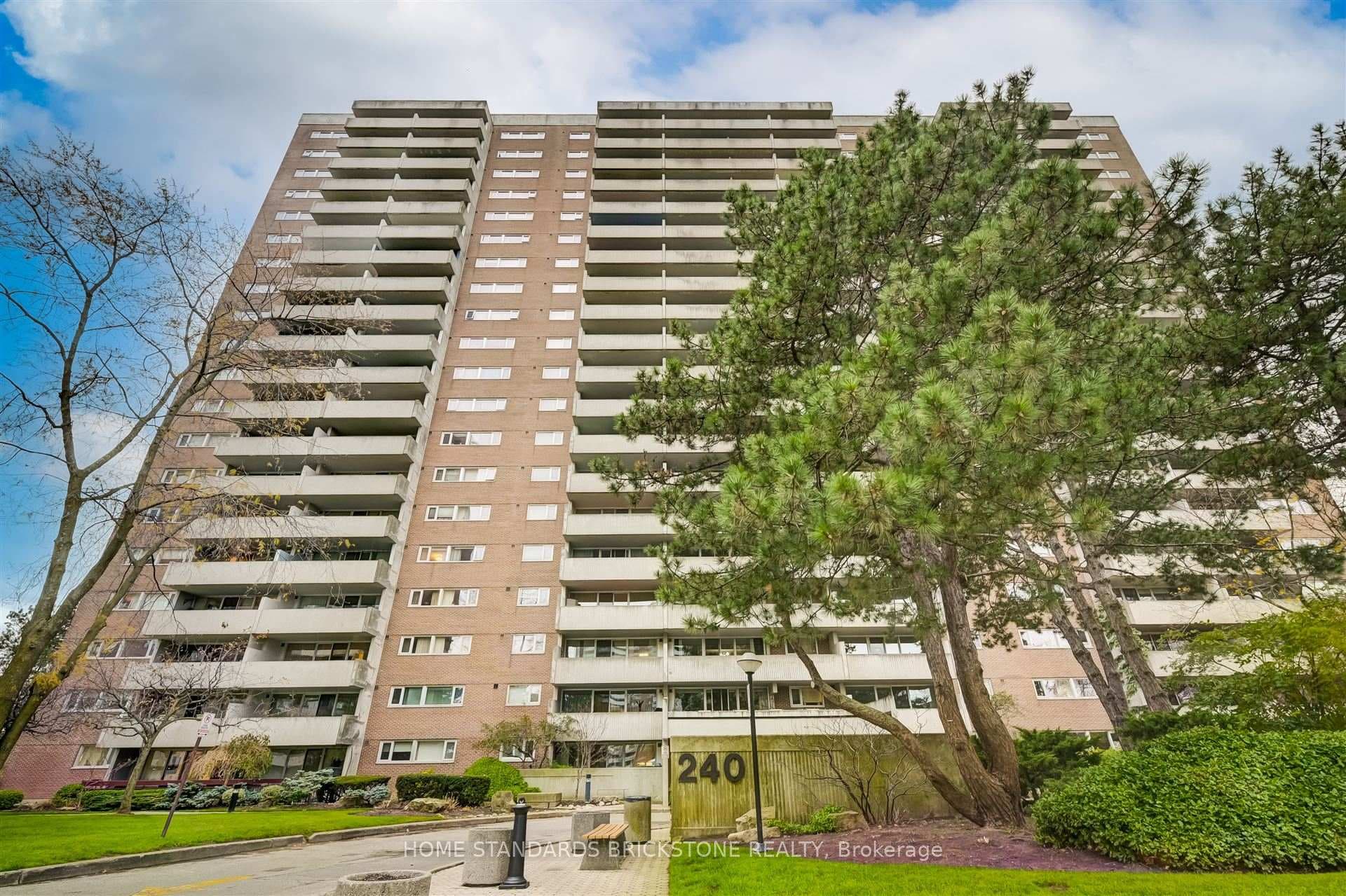 240 Scarlett Road Unit 601 photo 2