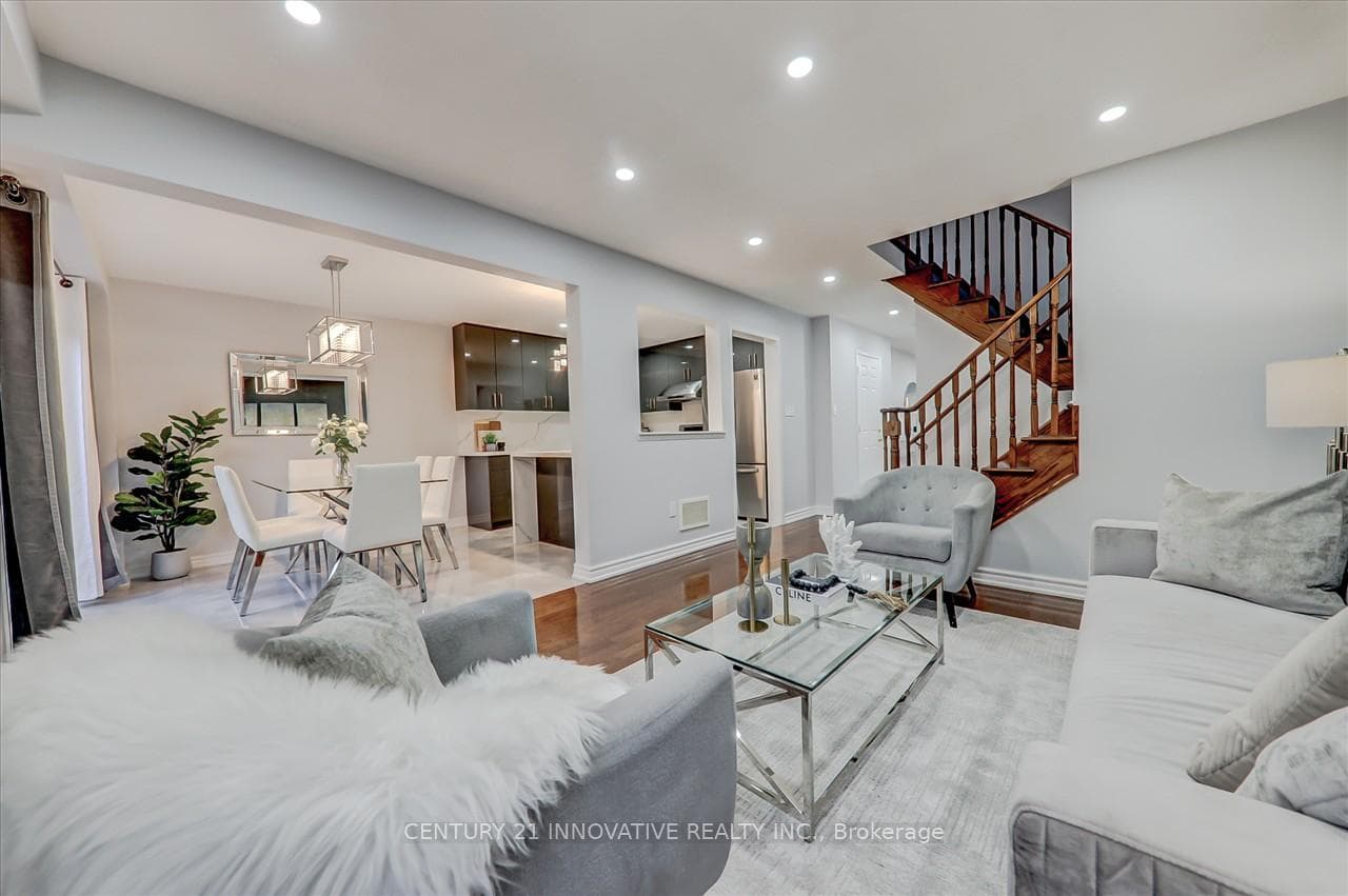 38 Hornsell Circle photo 11