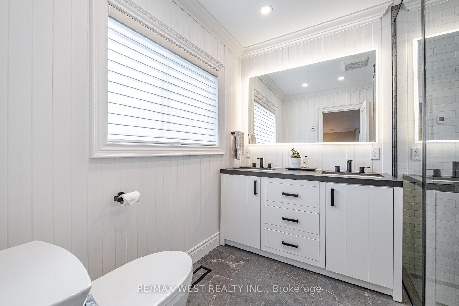 40 Connaught Avenue photo 29