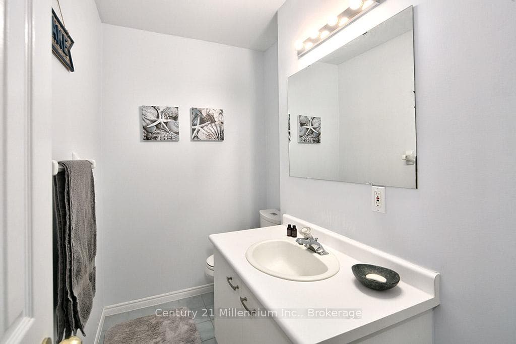 162 Settlers Way Unit 20 photo 15
