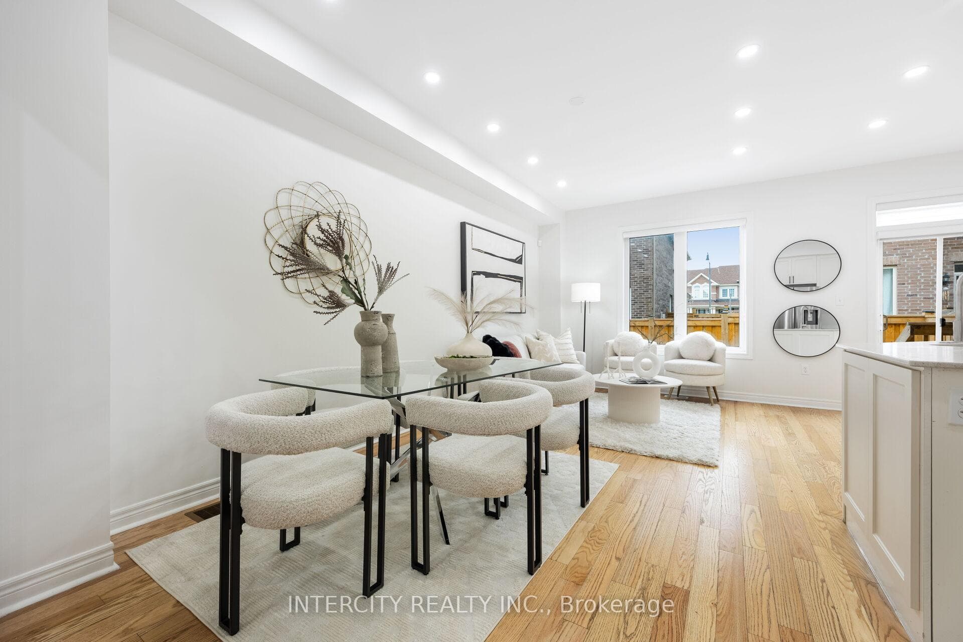31 Matterhorn Road photo 8