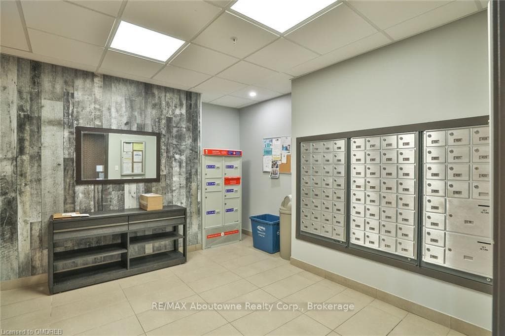 5020 CORPORATE Drive Unit 110 photo 9