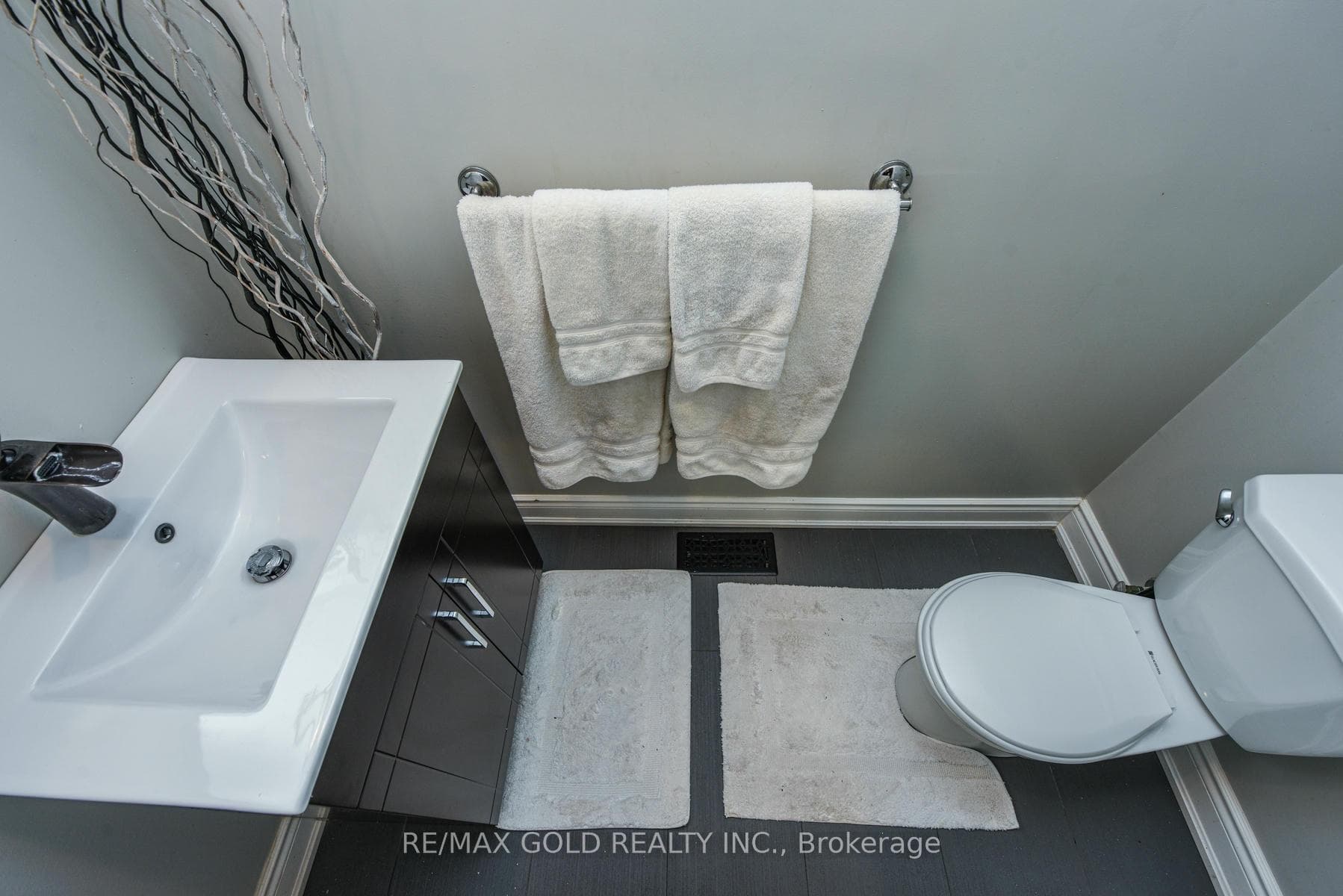 124 Ellerslie Road photo 14