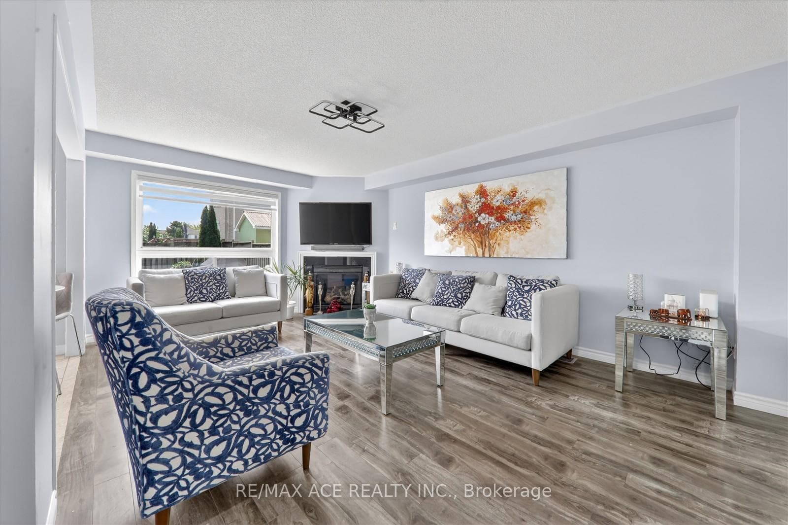 56 Unsworth Crescent photo 9