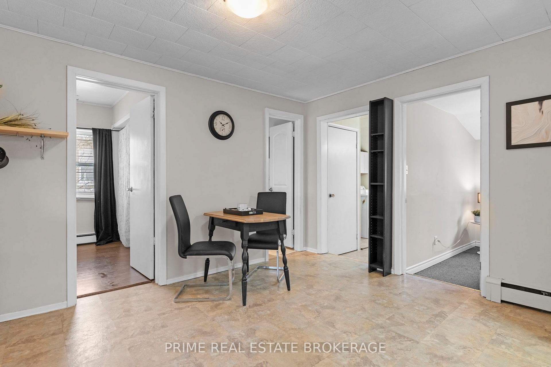 226 William Street photo 11