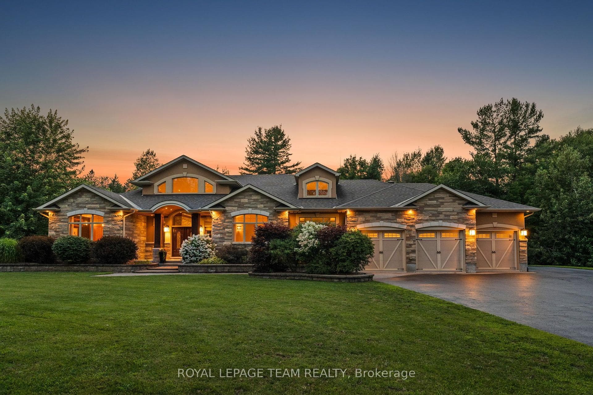 1343 Terrace Ridge Drive photo 1